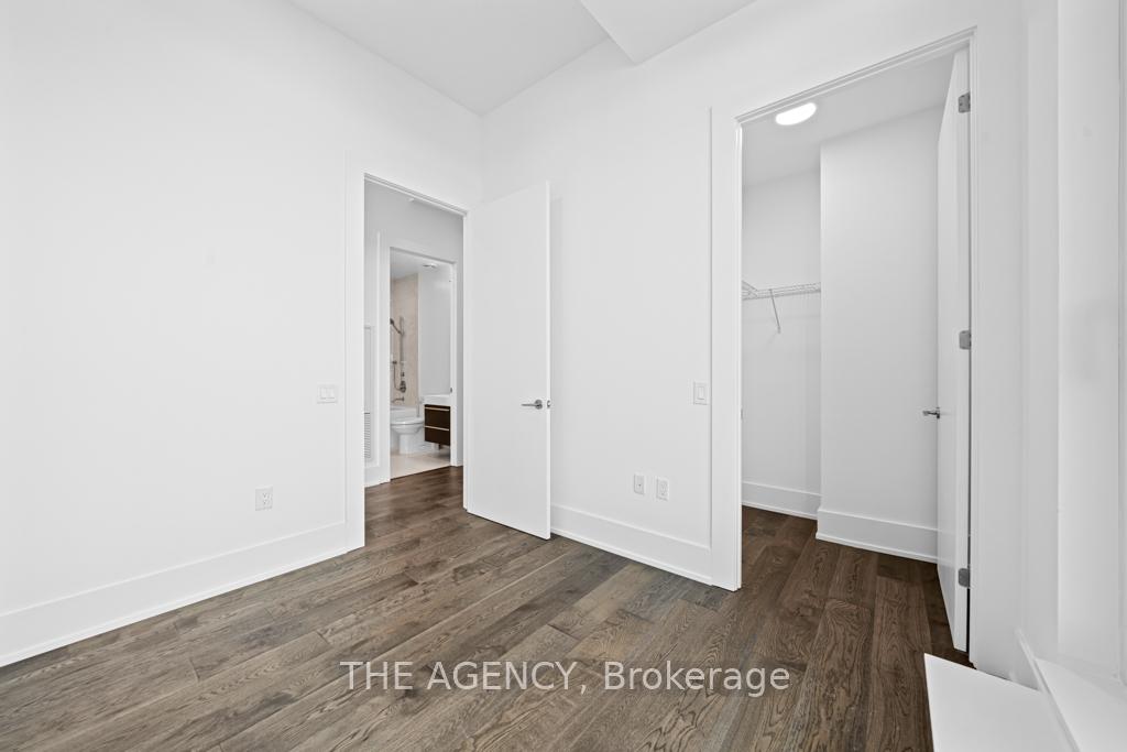 39 Roehampton Avenue 4506, Toronto Unit: 4506