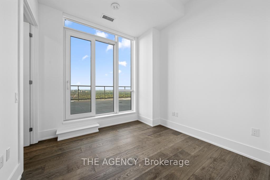 39 Roehampton Avenue 4506, Toronto Unit: 4506