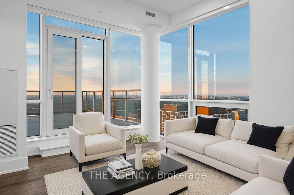 39 Roehampton Avenue 4506, Toronto Unit: 4506