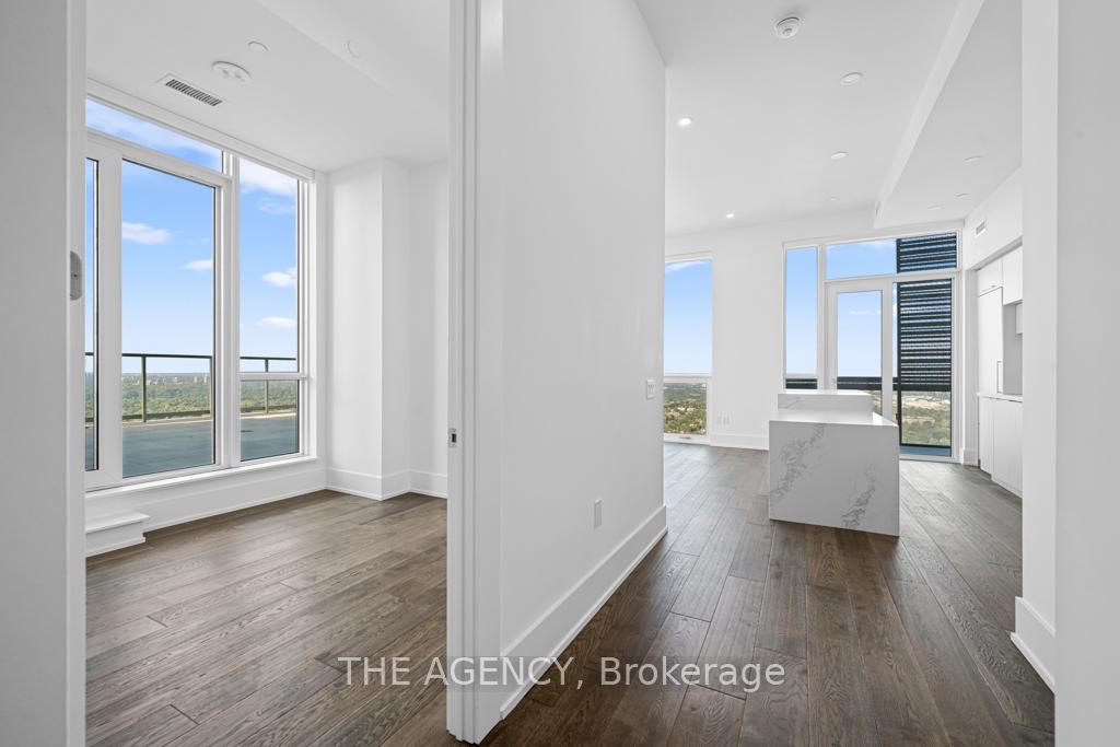 39 Roehampton Avenue 4506, Toronto Unit: 4506
