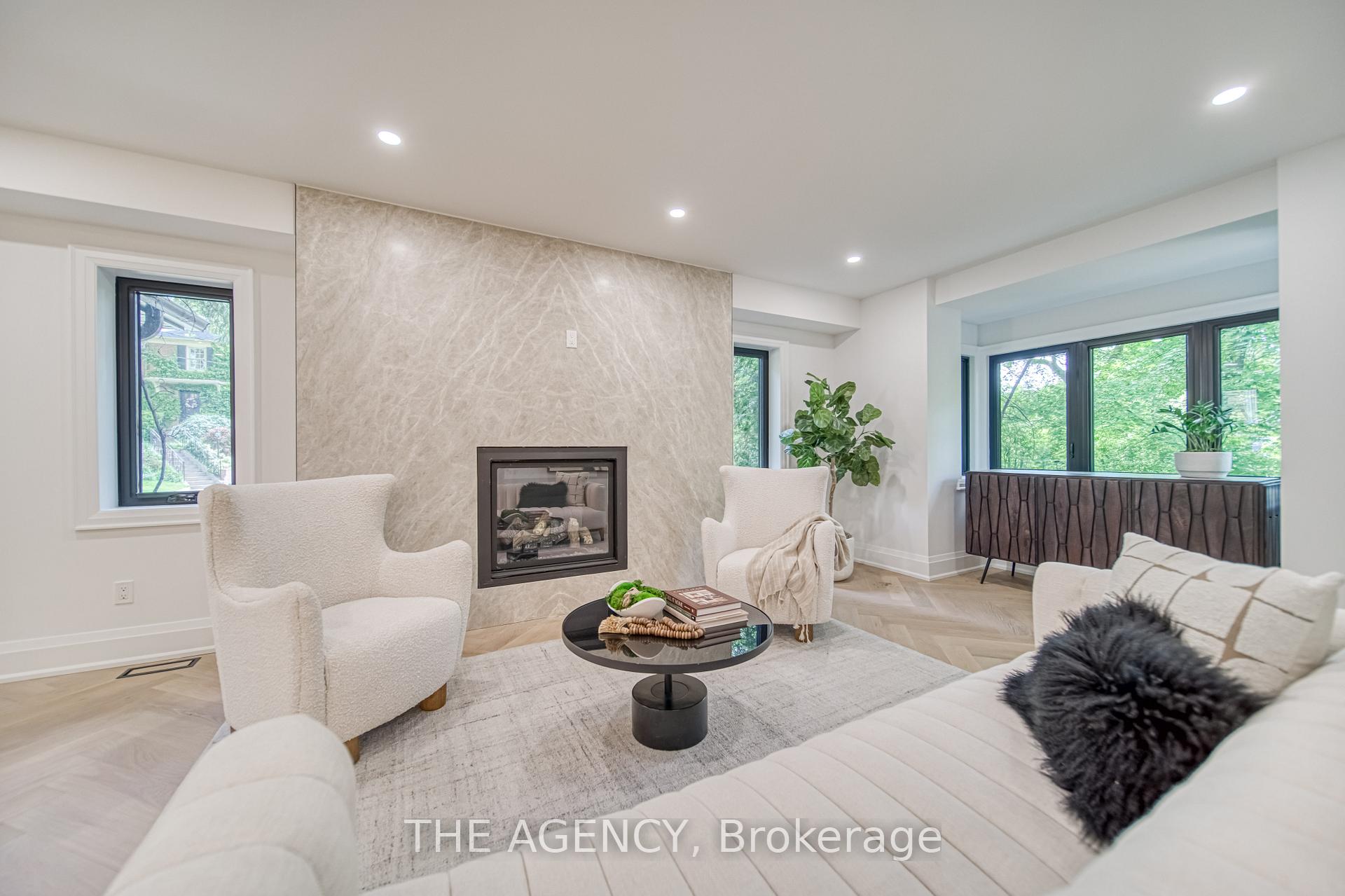 16 Duncannon Drive, Toronto