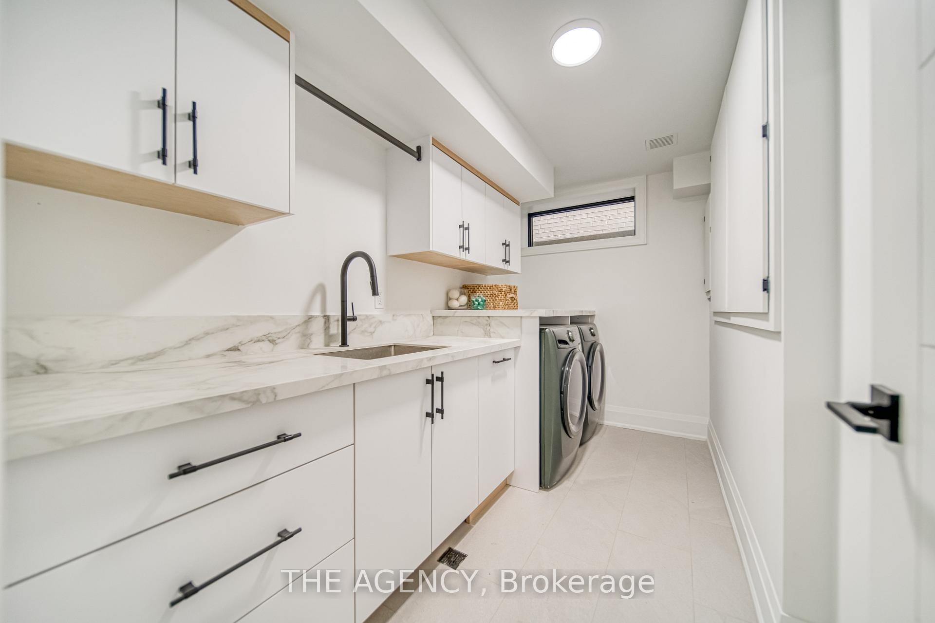 16 Duncannon Drive, Toronto