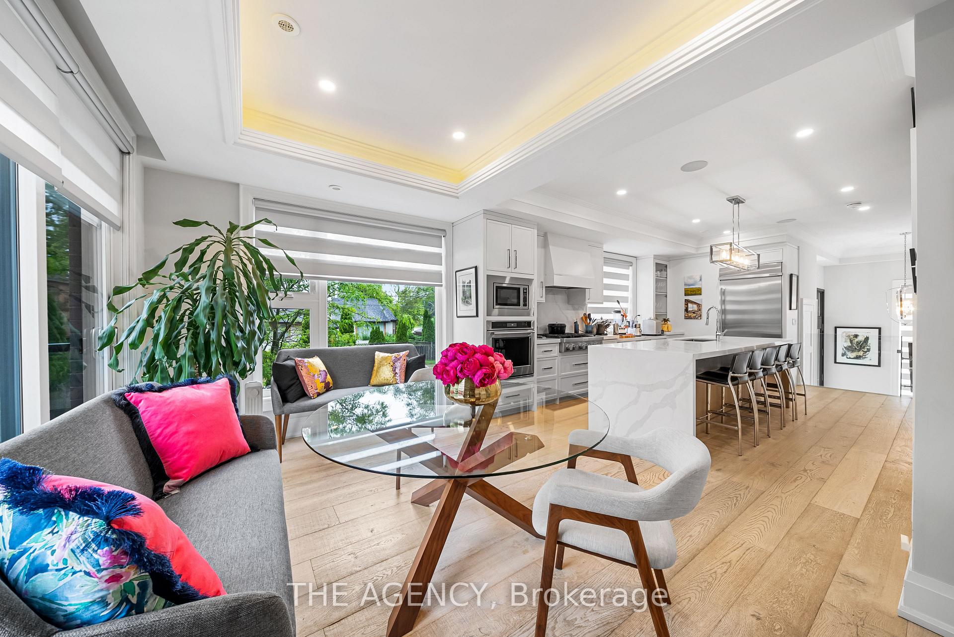 3062 Bayview Avenue, Toronto