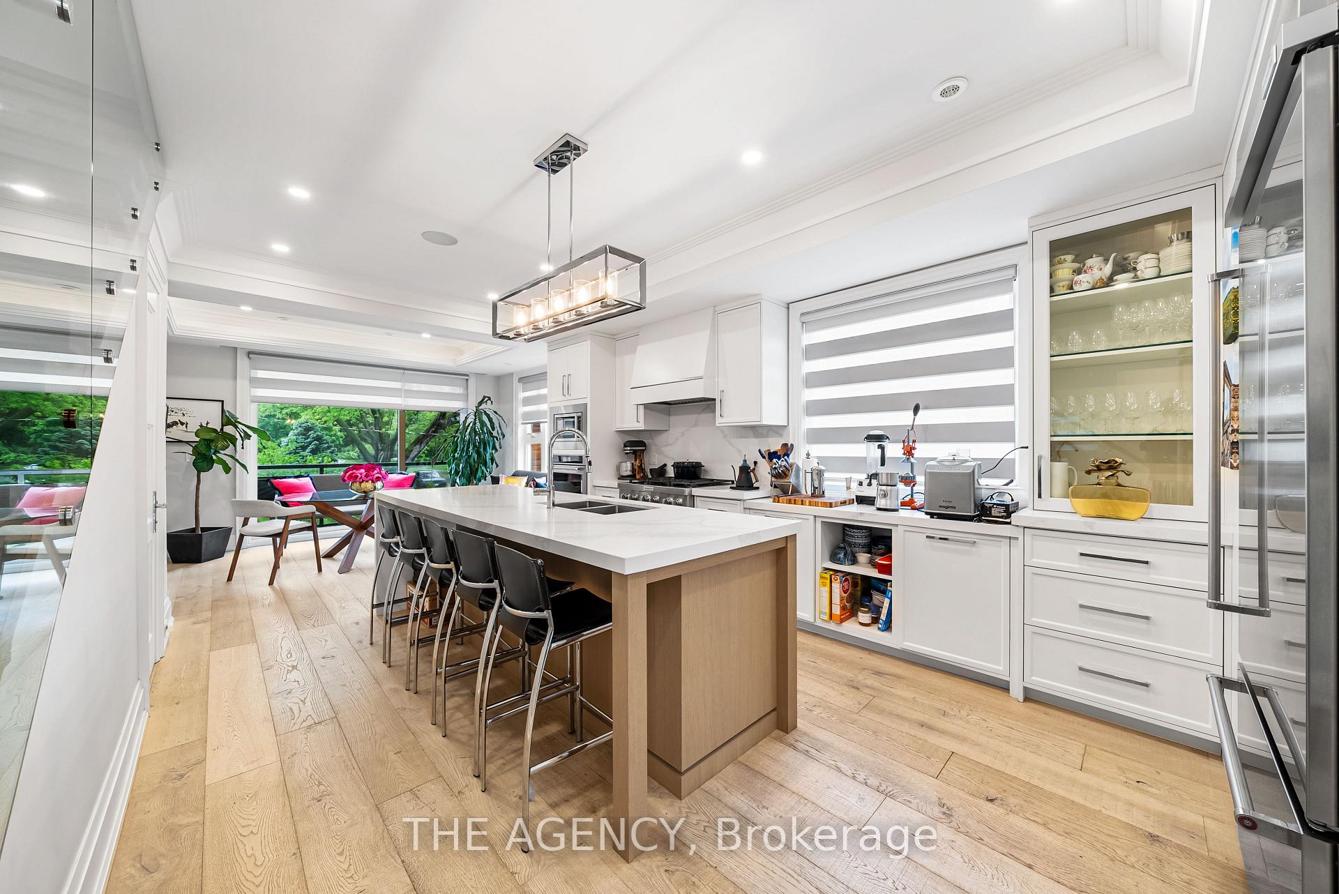 3062 Bayview Avenue, Toronto