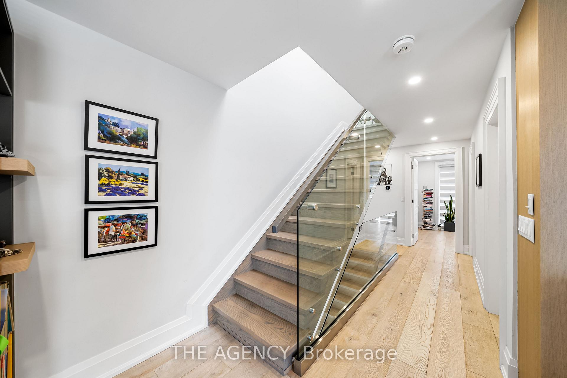 3062 Bayview Avenue, Toronto