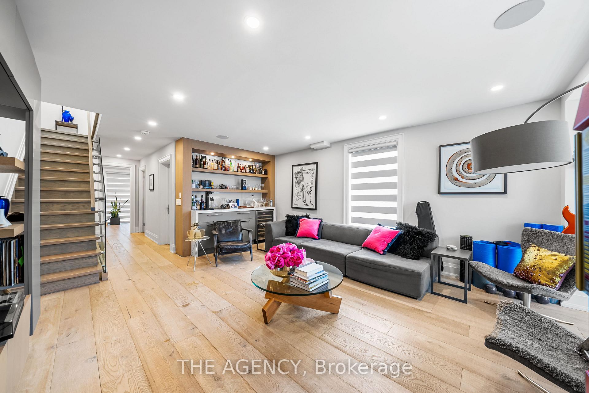3062 Bayview Avenue, Toronto