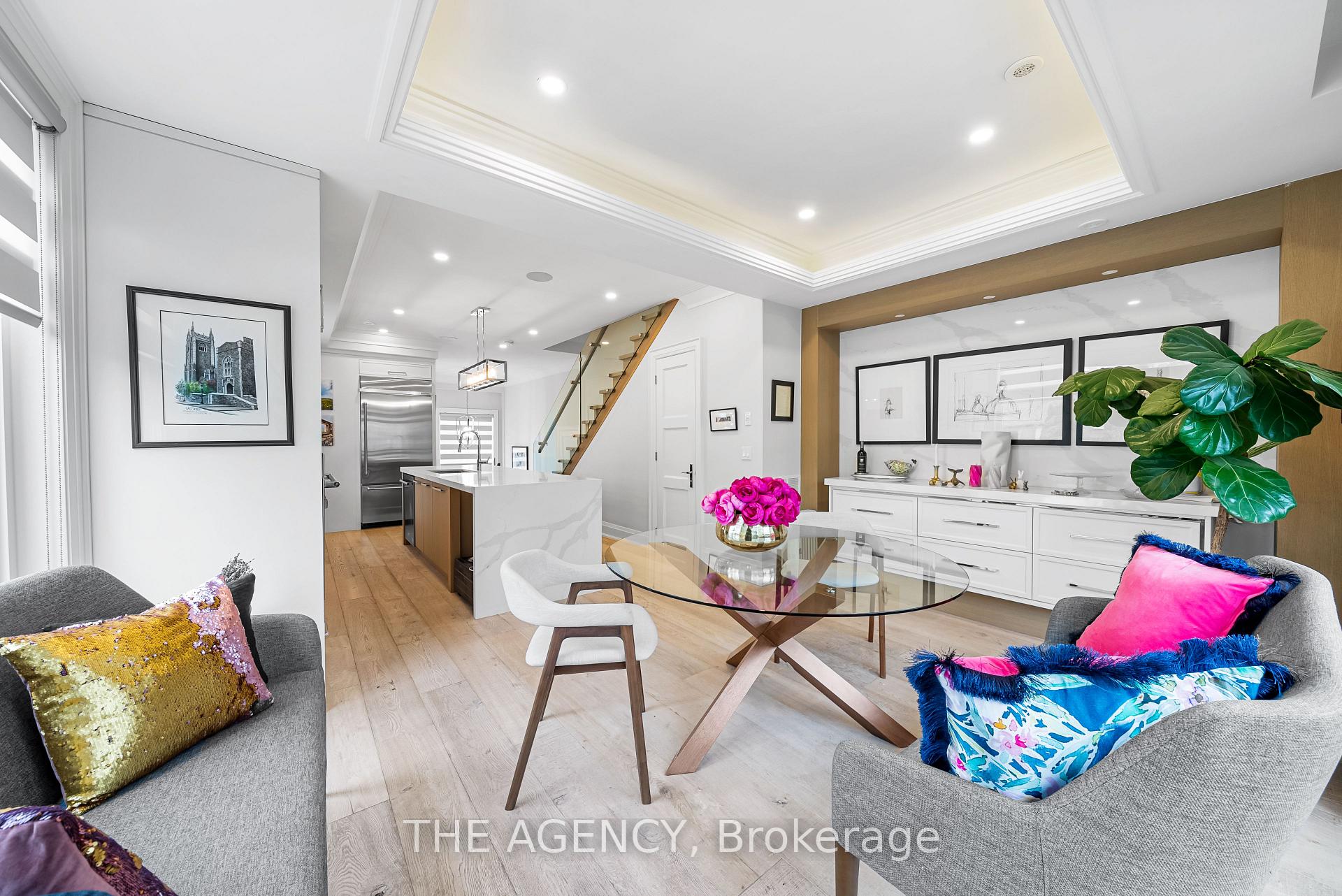 3062 Bayview Avenue, Toronto