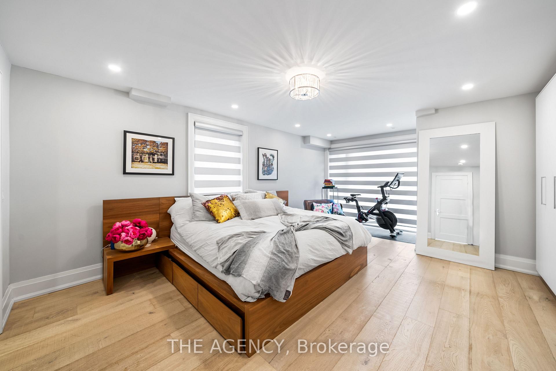 3062 Bayview Avenue, Toronto