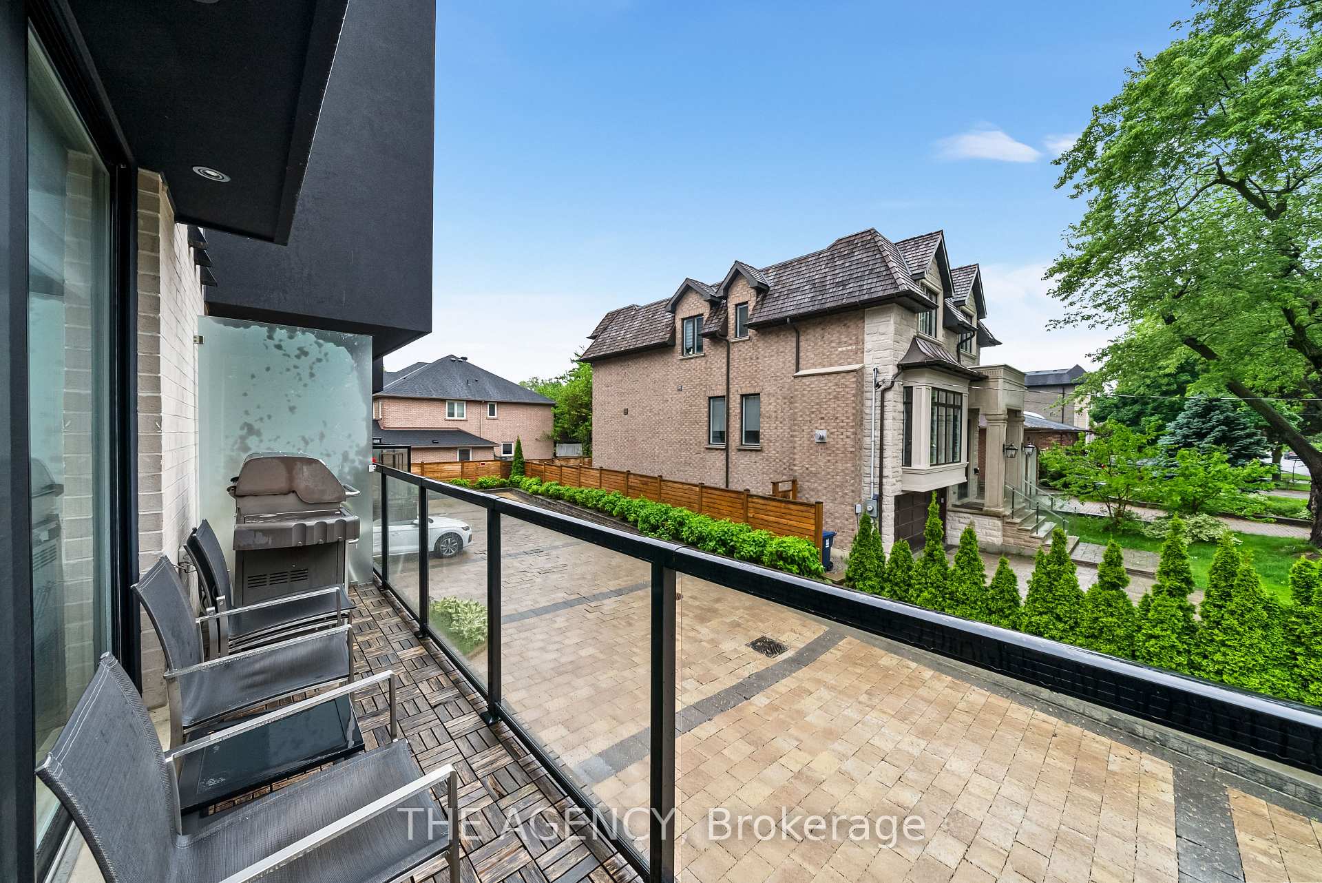 3062 Bayview Avenue, Toronto