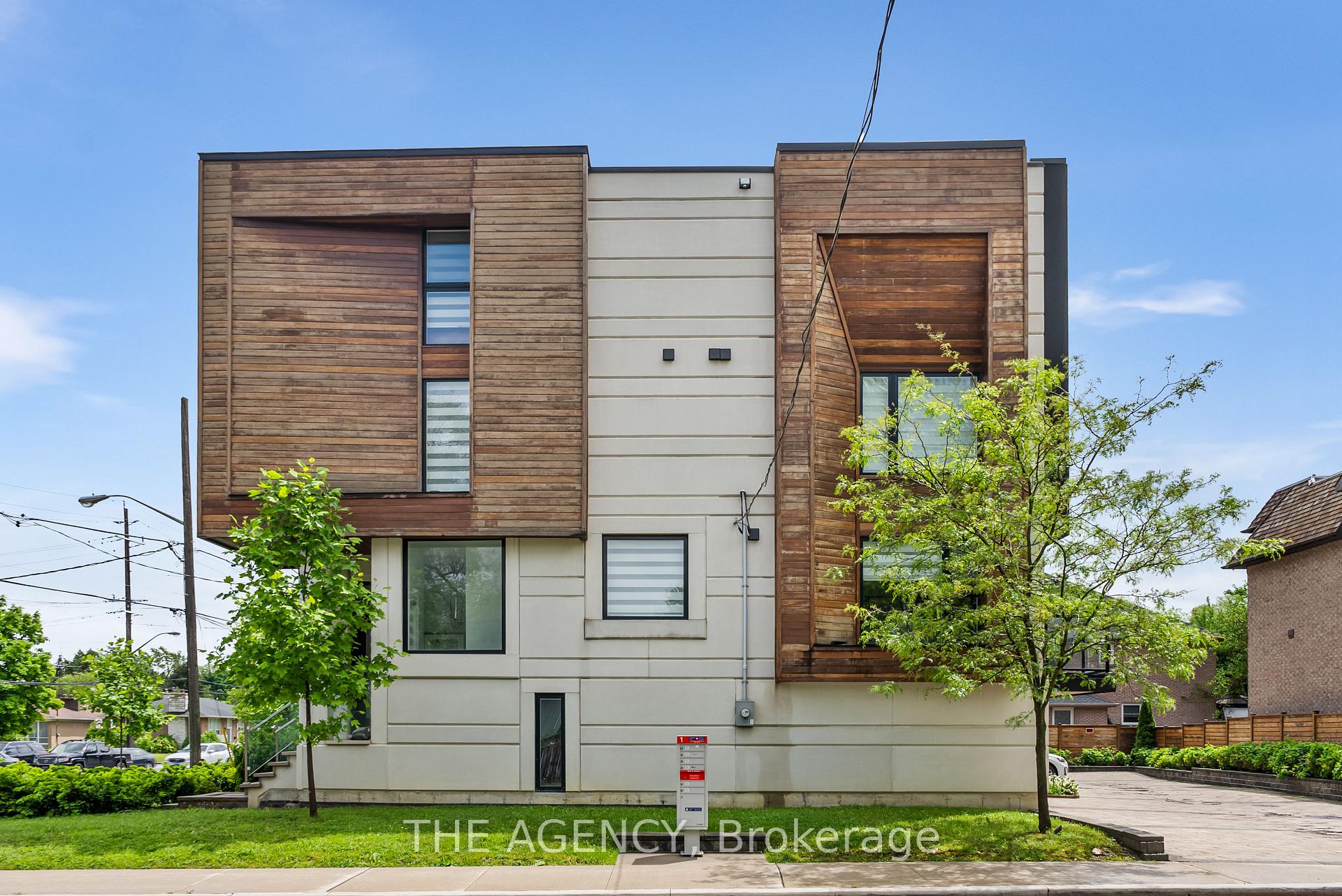 3062 Bayview Avenue, Toronto