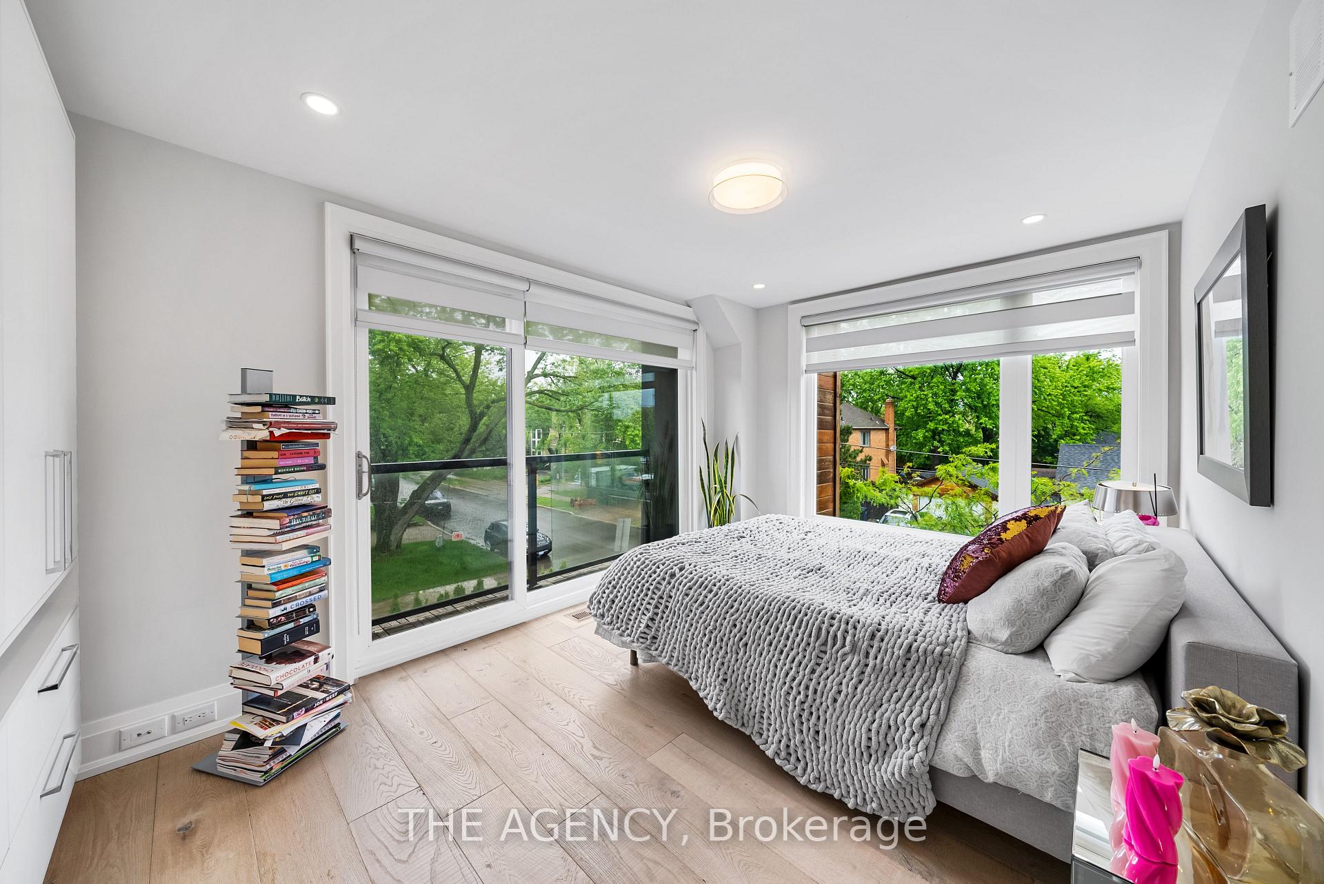 3062 Bayview Avenue, Toronto