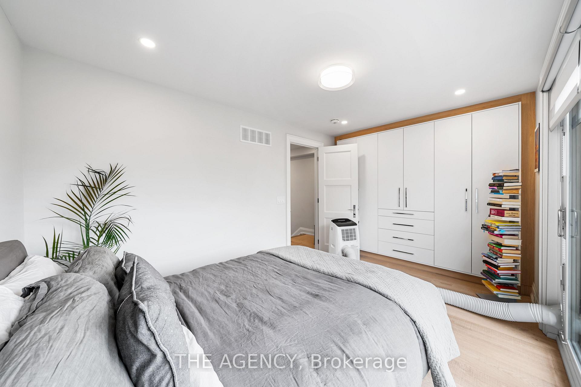 3062 Bayview Avenue, Toronto