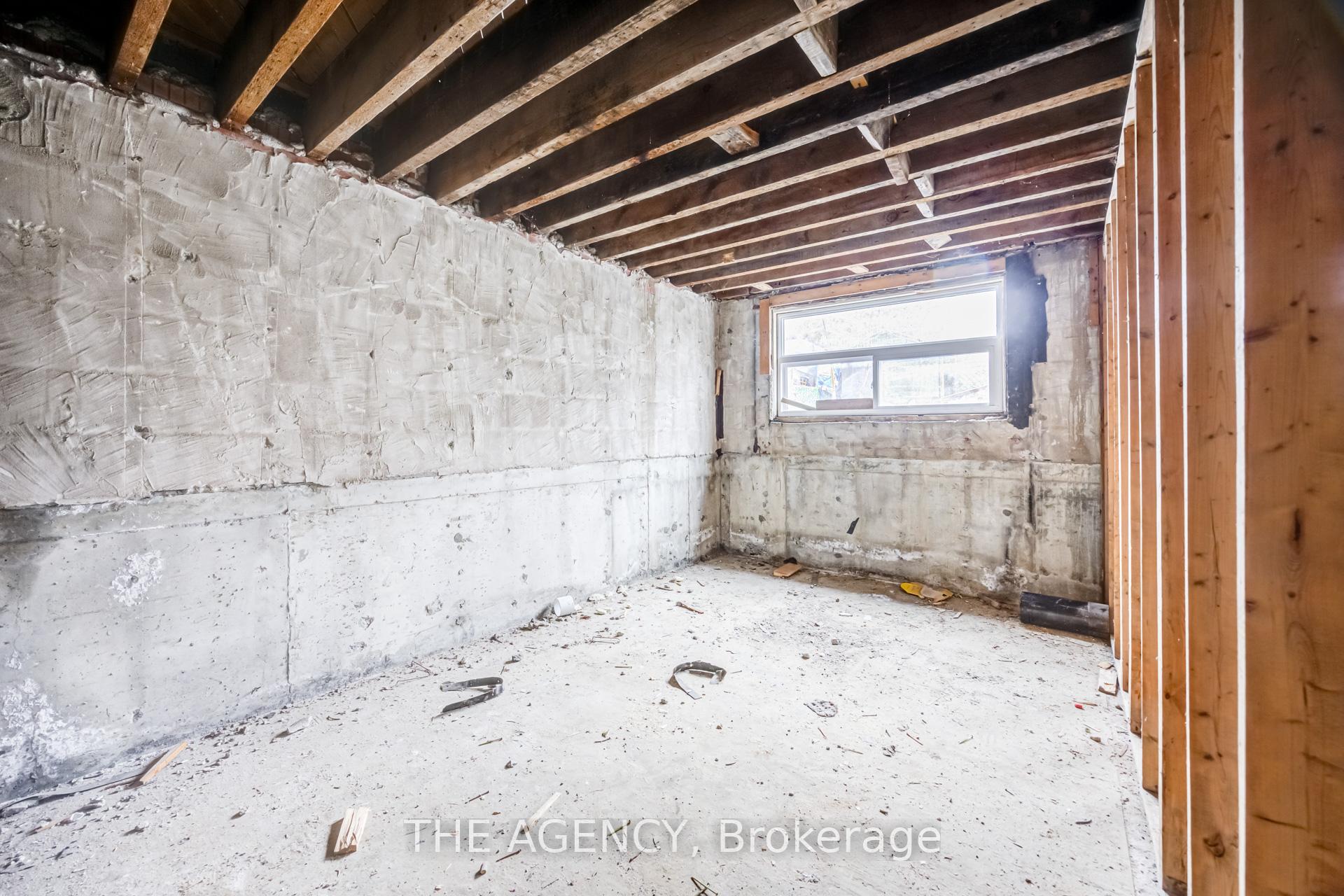 374 Atlas Avenue