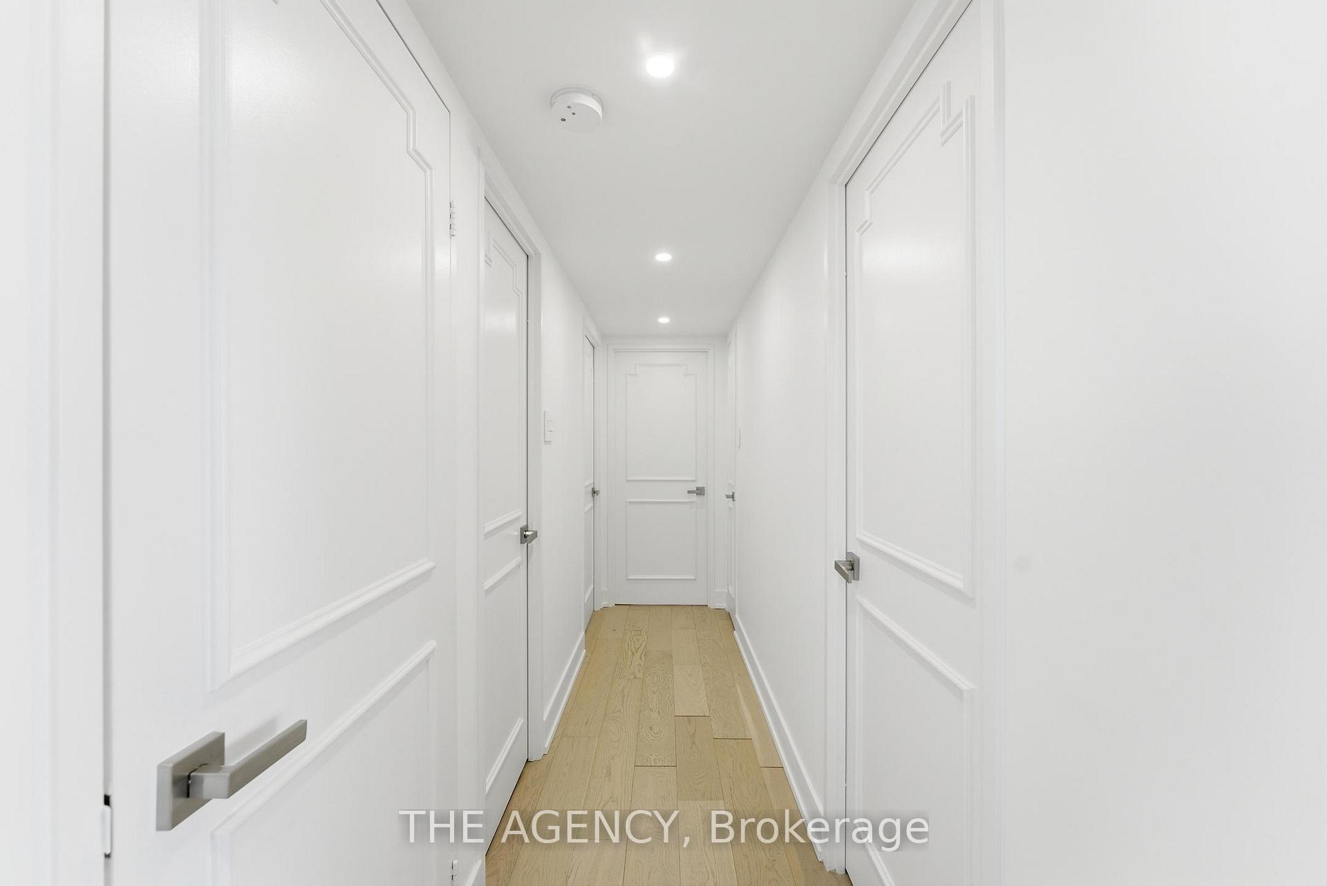 900 Yonge Street 902