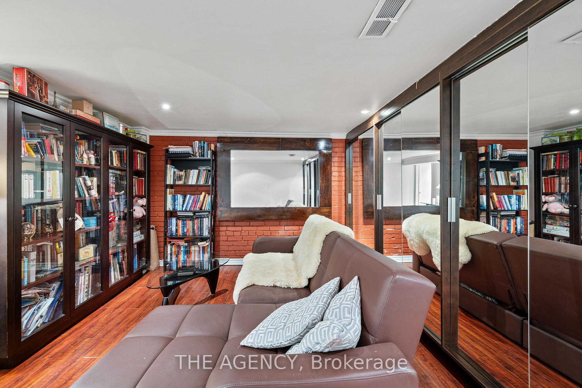111 Seaton Street