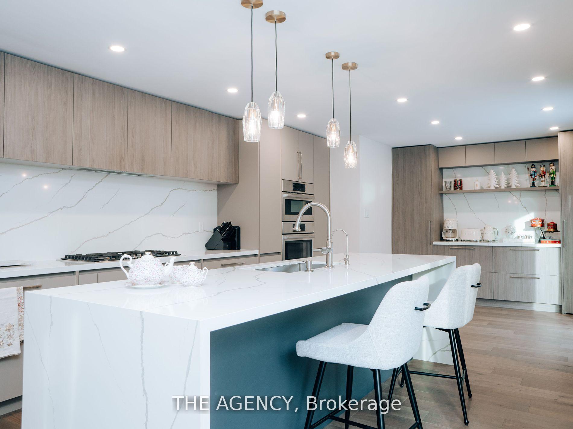 7 Shady Oaks Crescent, Toronto
