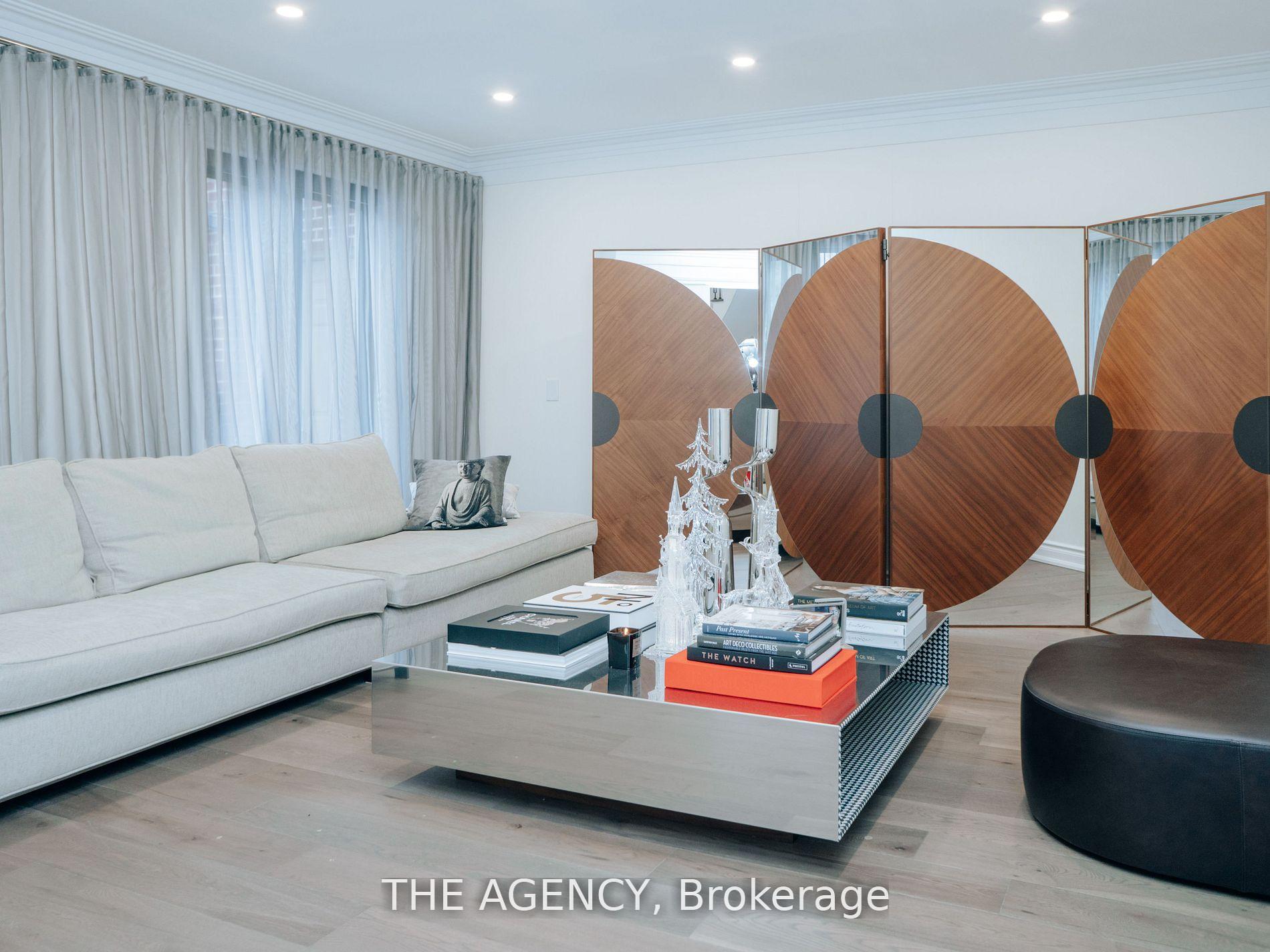 7 Shady Oaks Crescent, Toronto