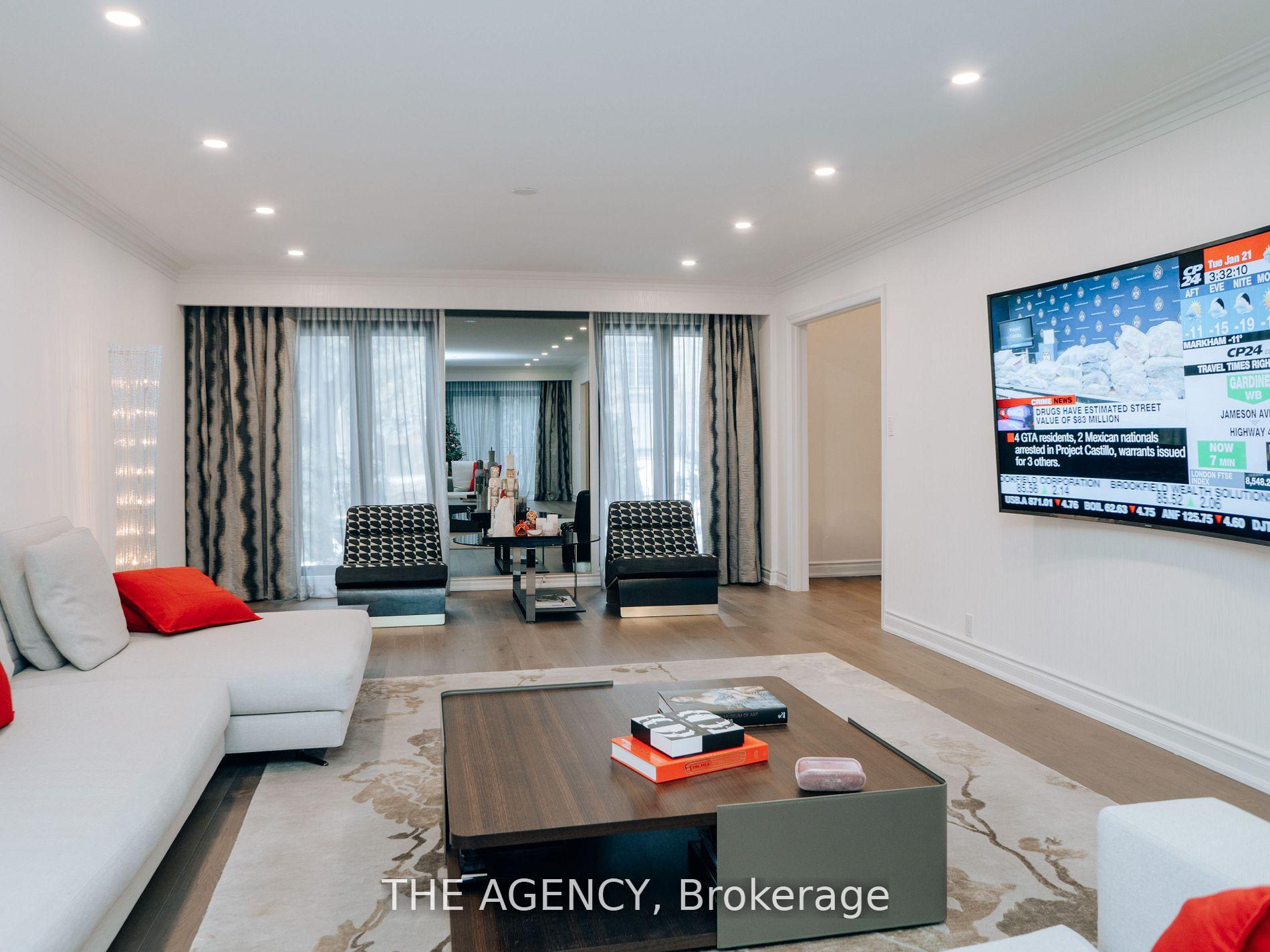 7 Shady Oaks Crescent, Toronto