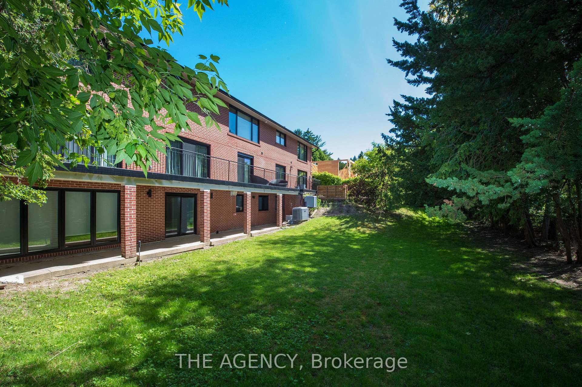 7 Shady Oaks Crescent, Toronto