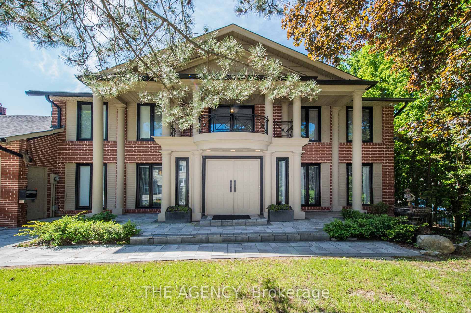 7 Shady Oaks Crescent, Toronto