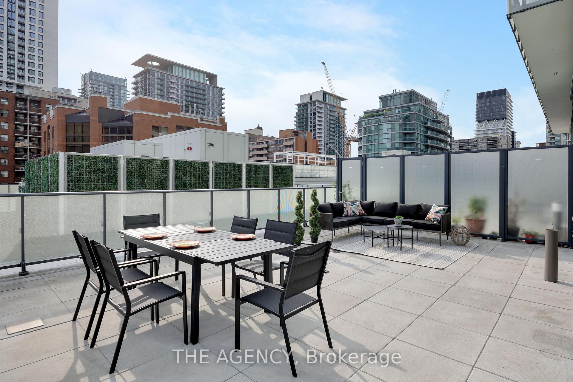 161 Roehampton Avenue 804, Toronto Unit: 804
