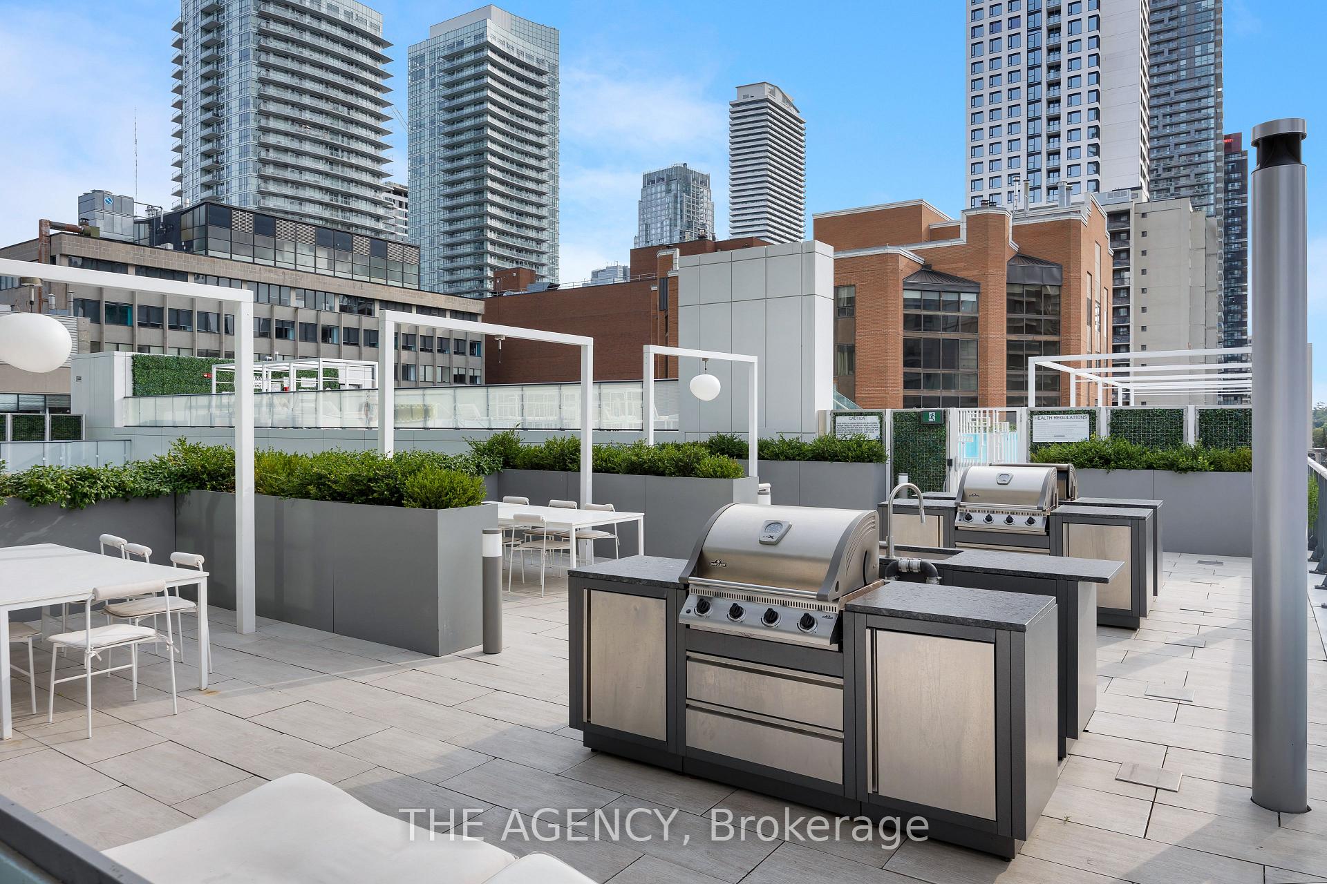 161 Roehampton Avenue 804, Toronto Unit: 804