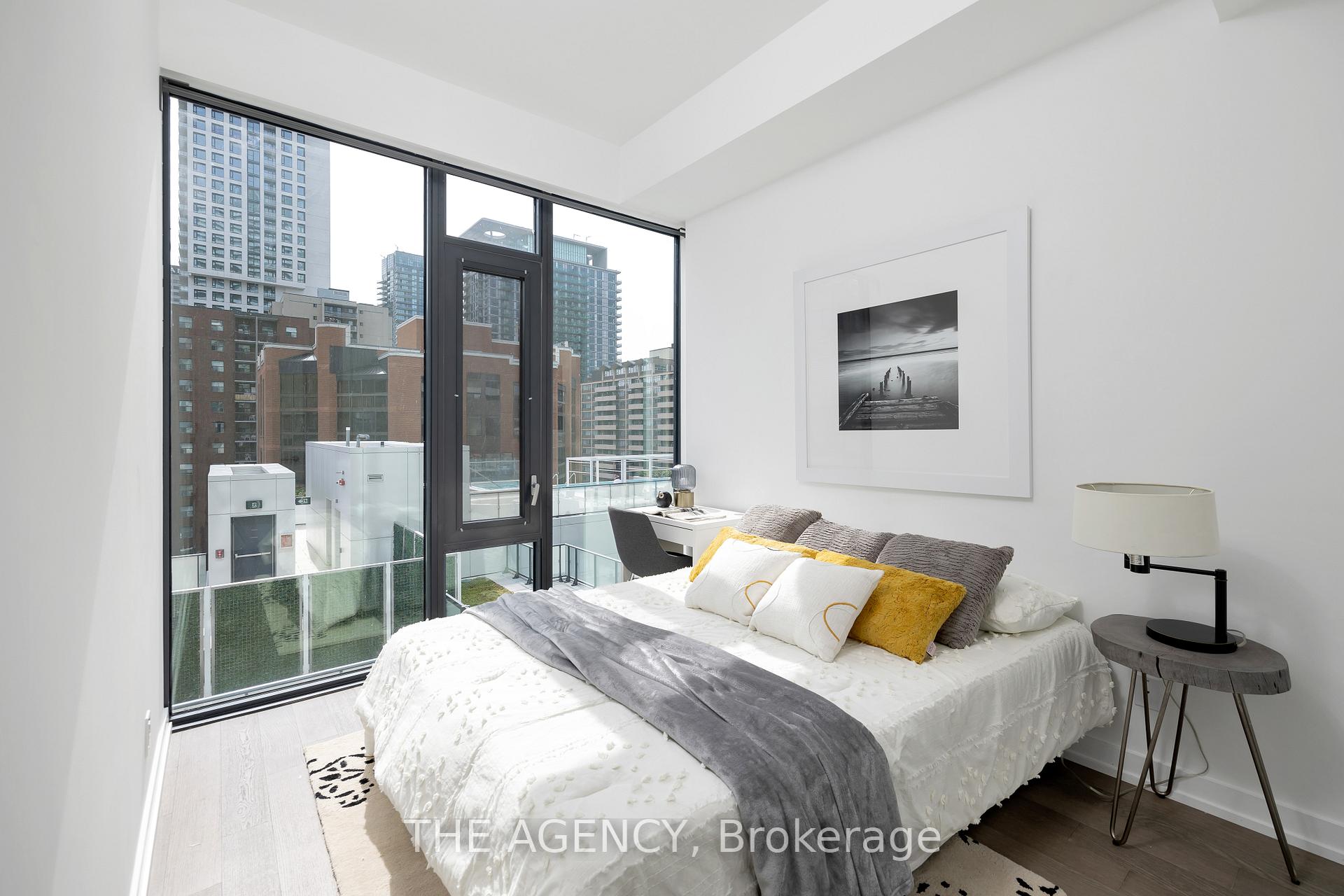 161 Roehampton Avenue 804, Toronto Unit: 804