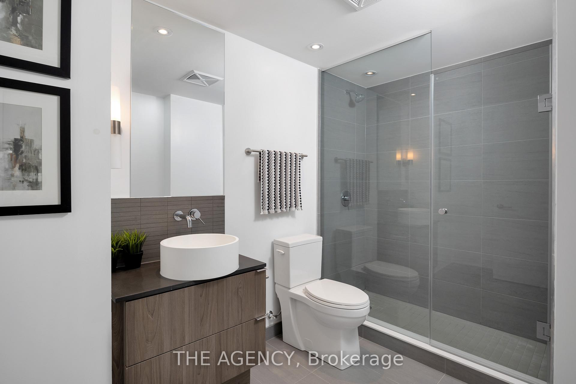 161 Roehampton Avenue 804, Toronto Unit: 804