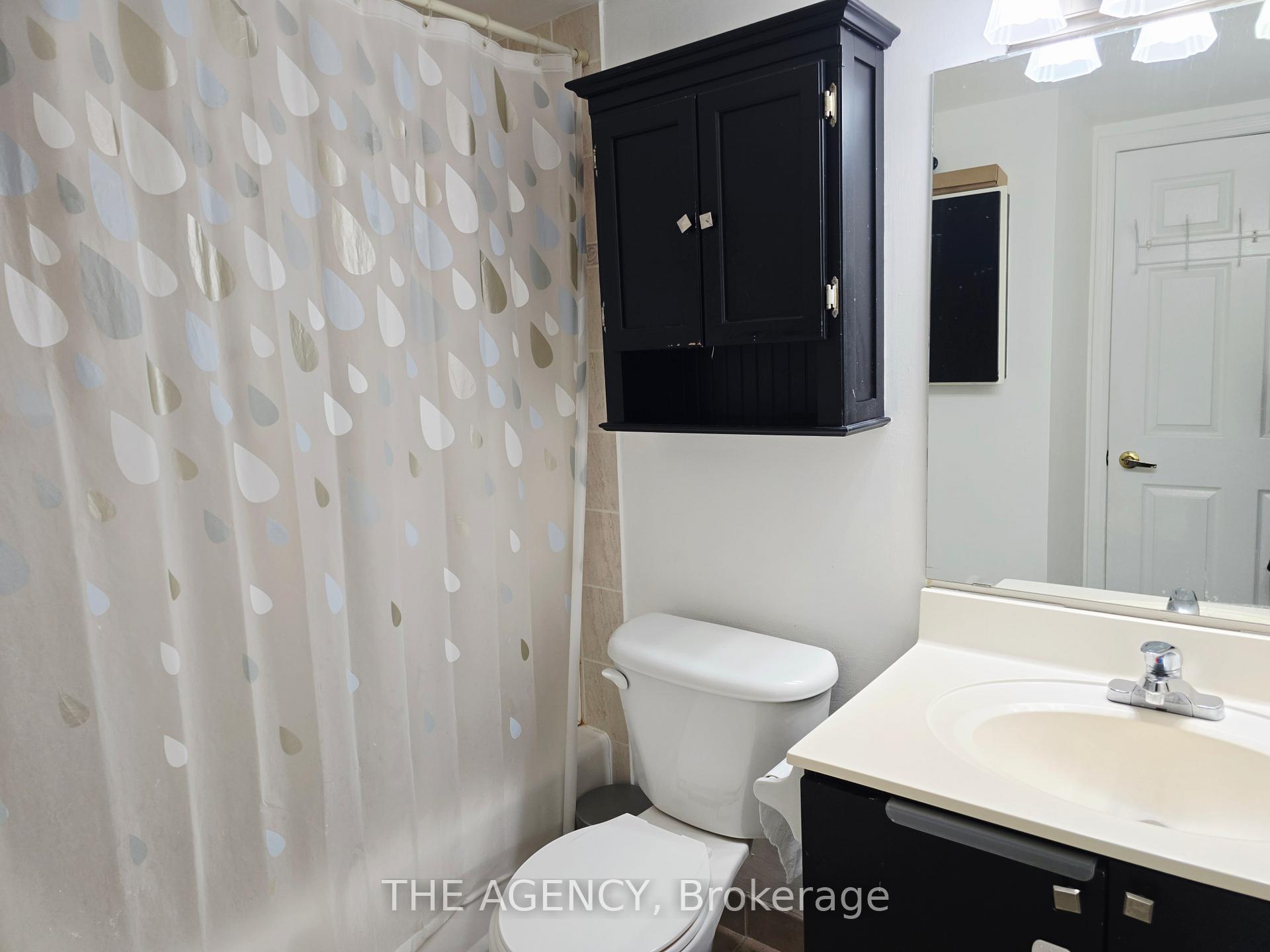 5940 Yonge Street 207, Toronto Unit: 207