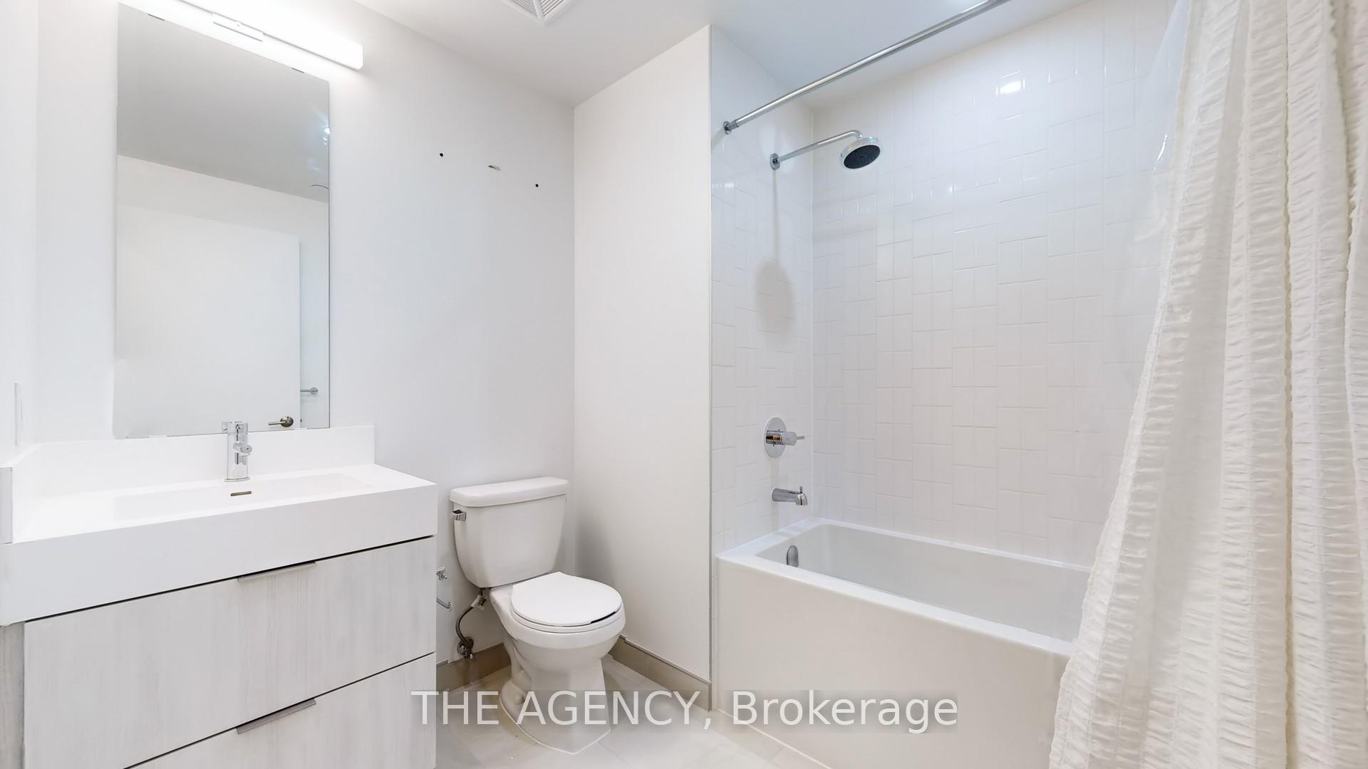 35 Tubman Avenue PH1115