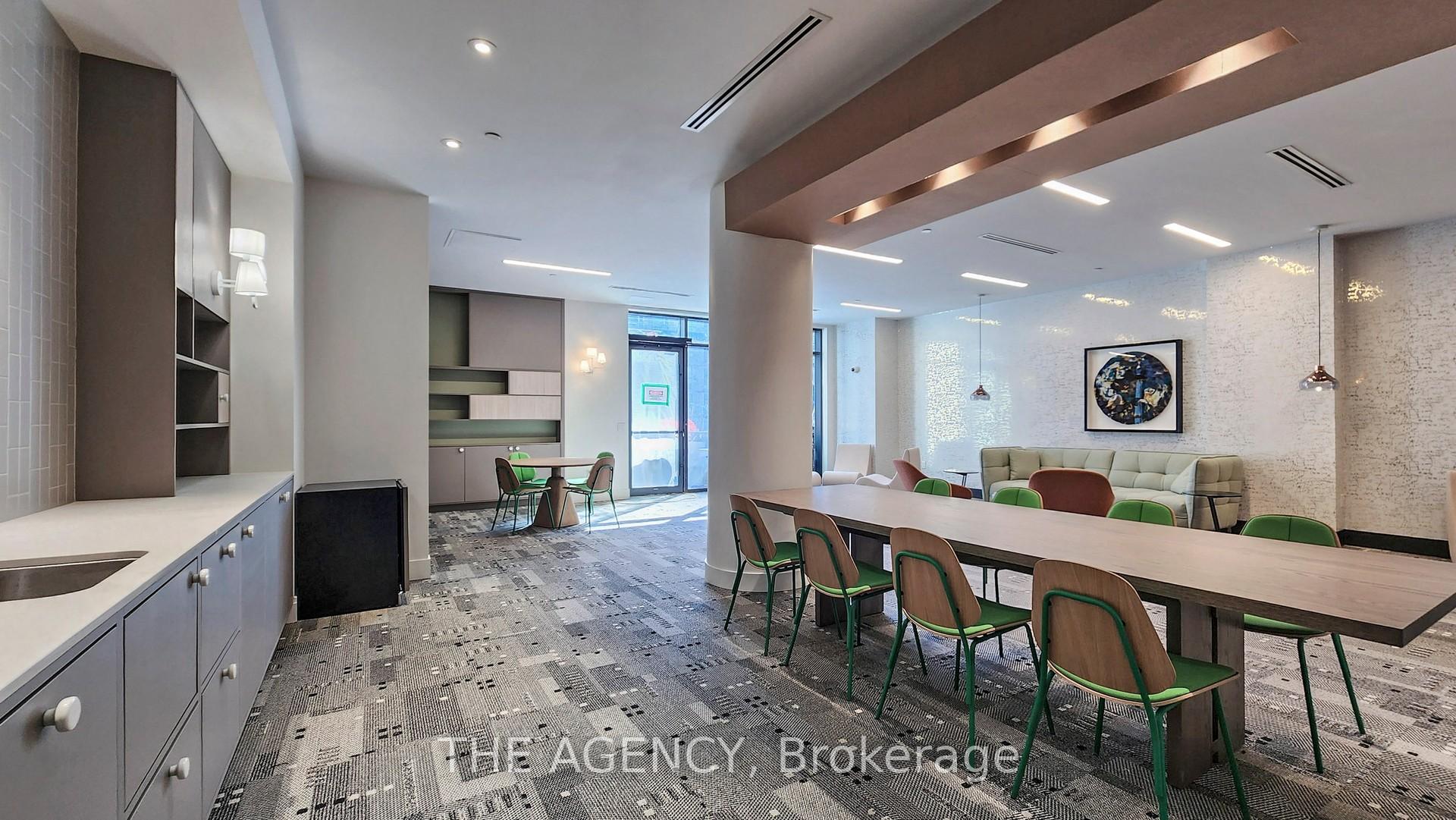 35 Tubman Avenue PH1115