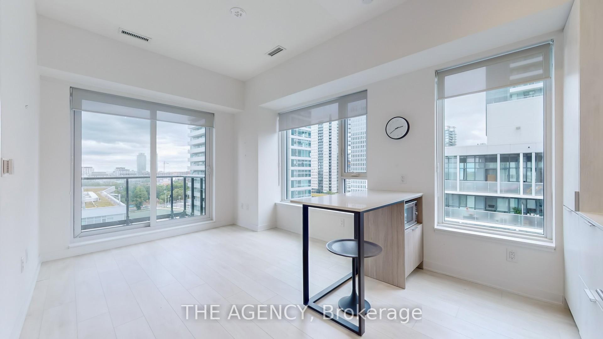 35 Tubman Avenue PH1115