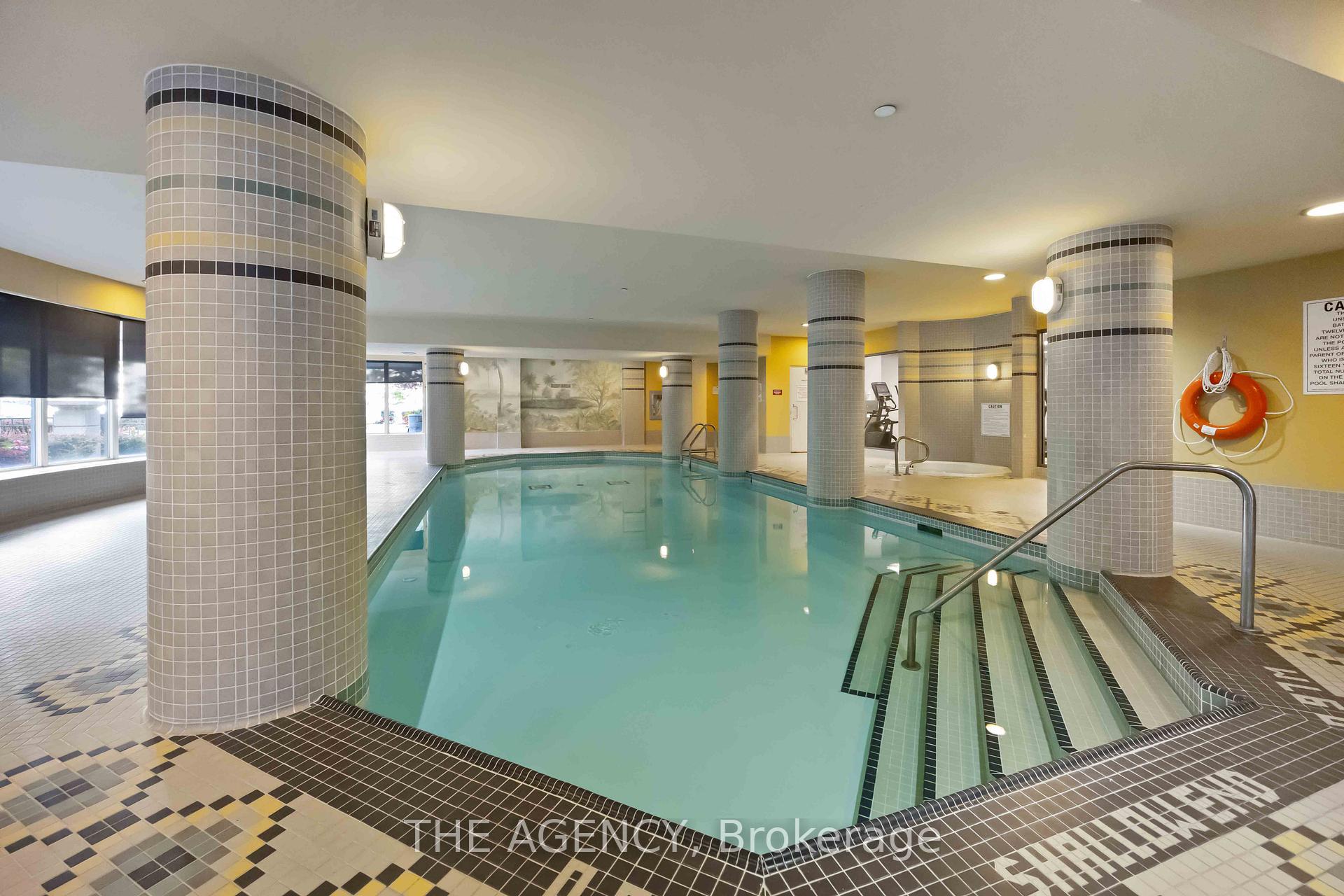 21 Hillcrest Avenue 3001, Toronto Unit: 3001