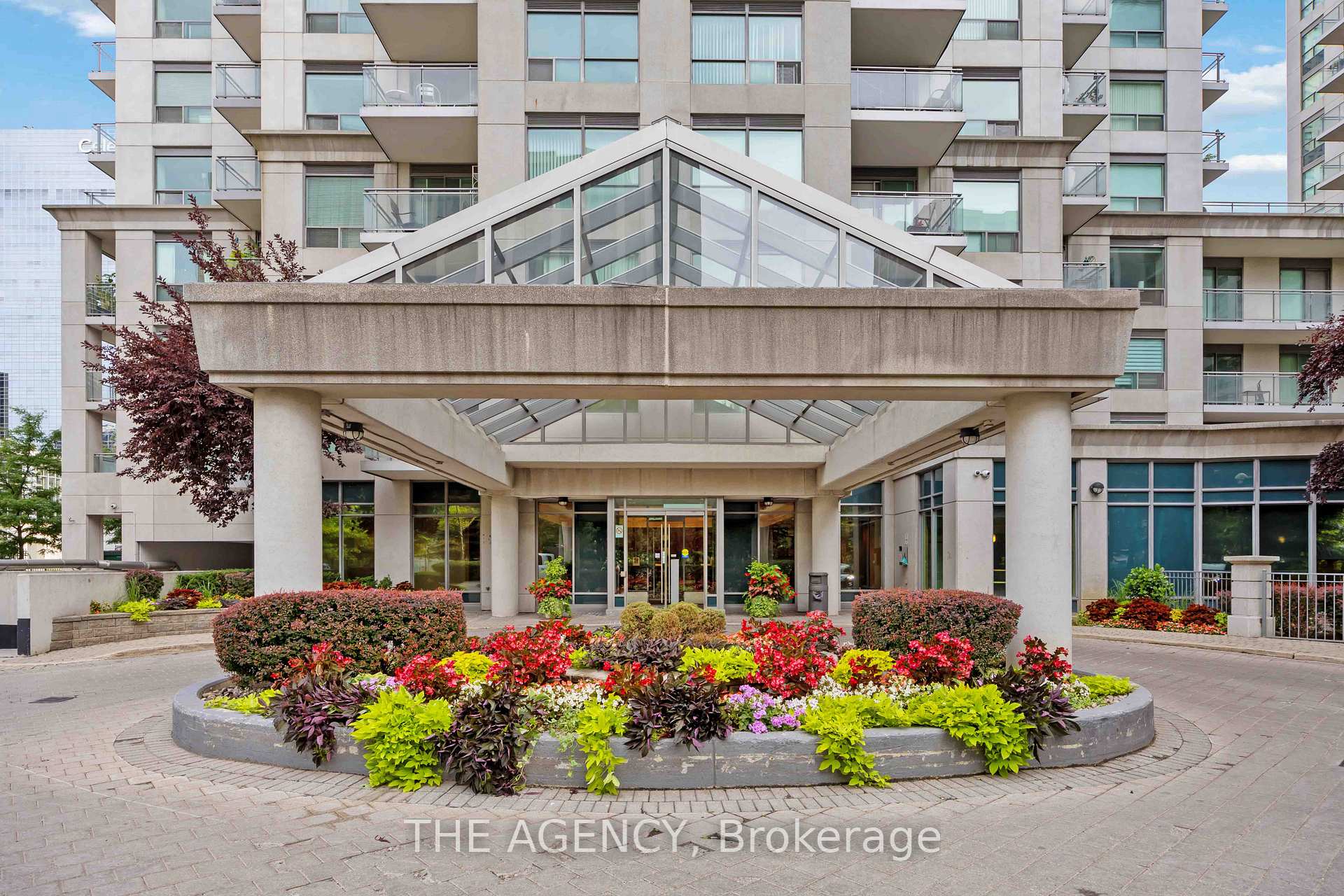 21 Hillcrest Avenue 3001, Toronto Unit: 3001