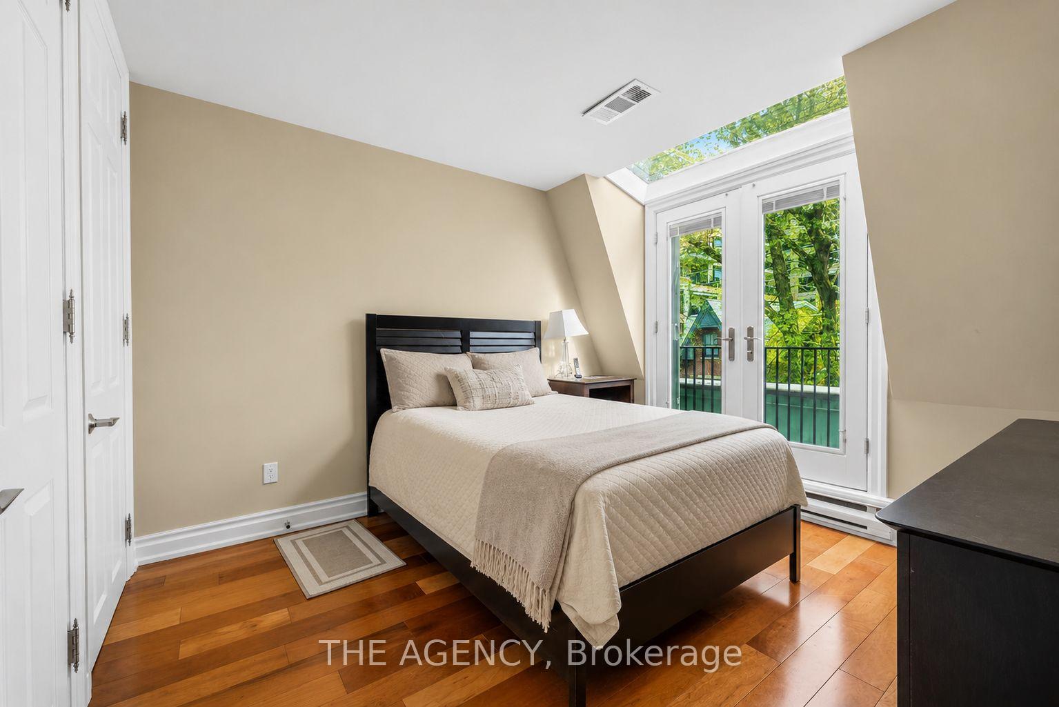 116 Hazelton Avenue B&C, Toronto Unit: B&C