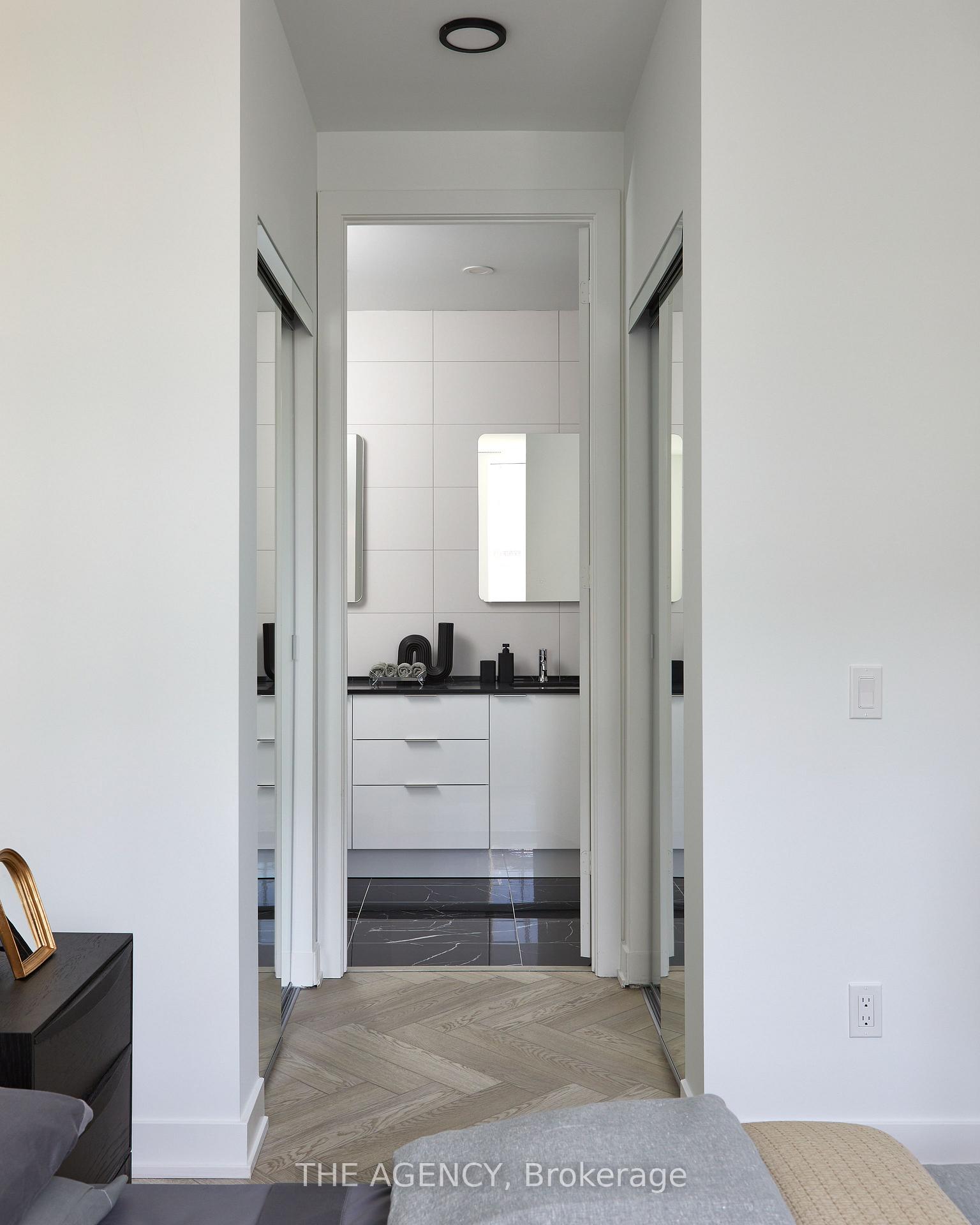 327 King Street PH03, Toronto Unit: PH03