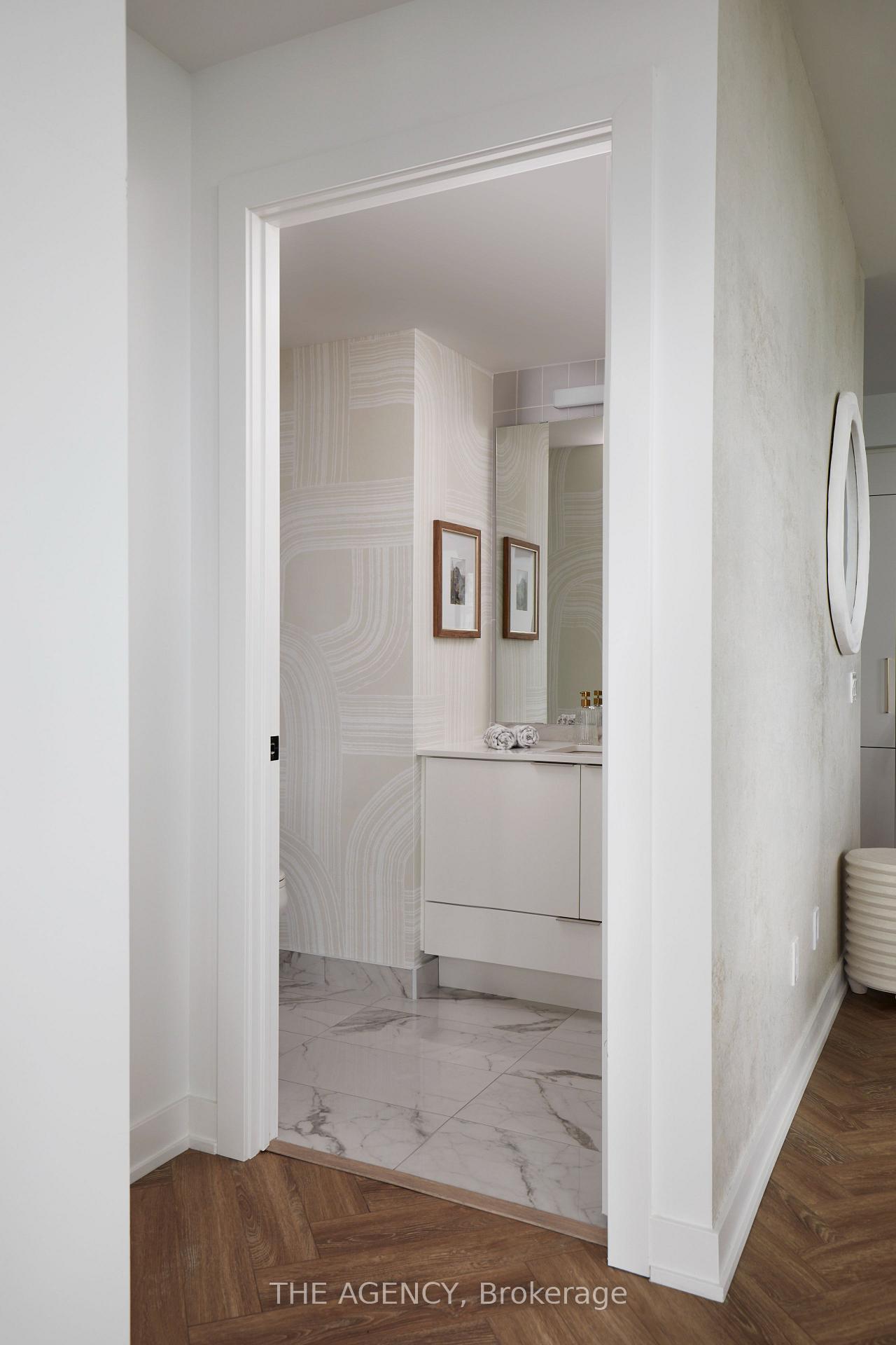 327 King Street PH04, Toronto Unit: PH04