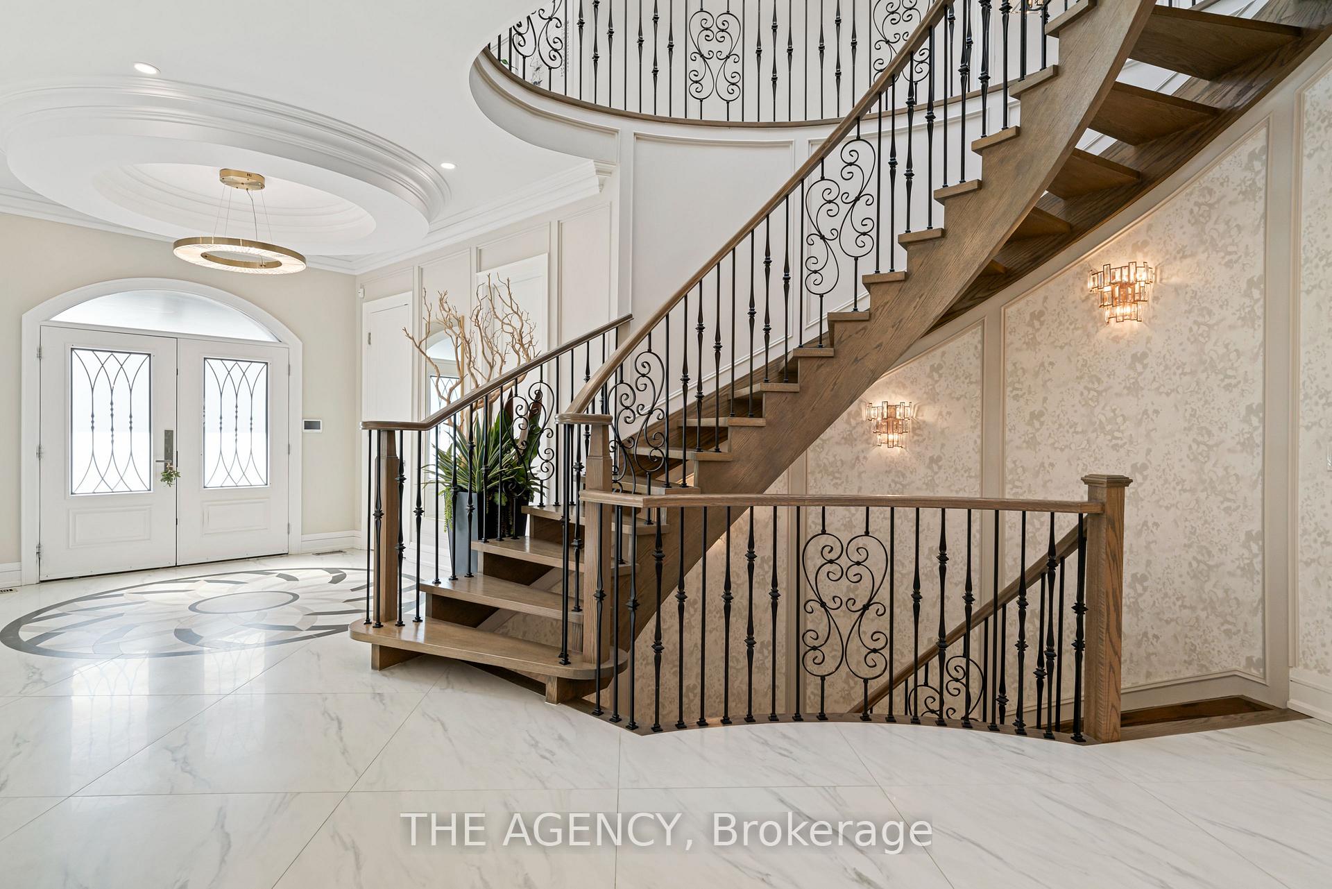 18 Suncrest Drive, Toronto