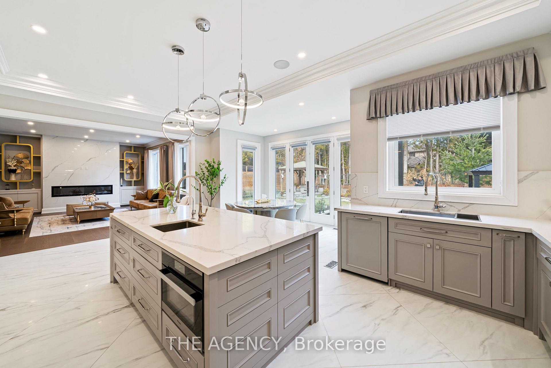 18 Suncrest Drive, Toronto