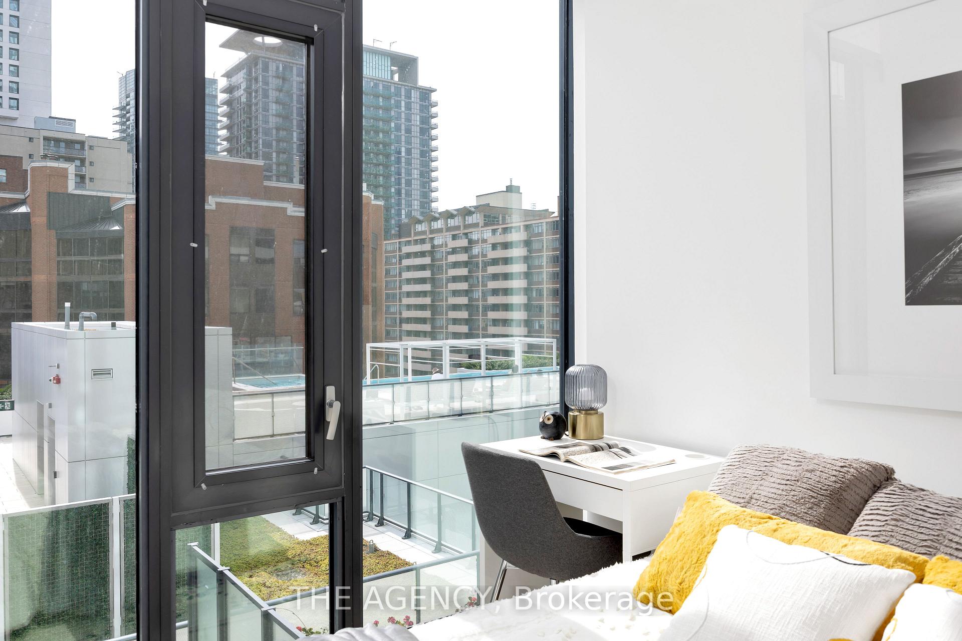 161 Roehampton Avenue 804, Toronto Unit: 804