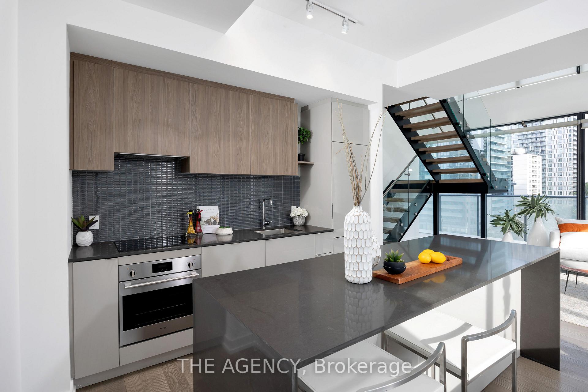 161 Roehampton Avenue 804, Toronto Unit: 804
