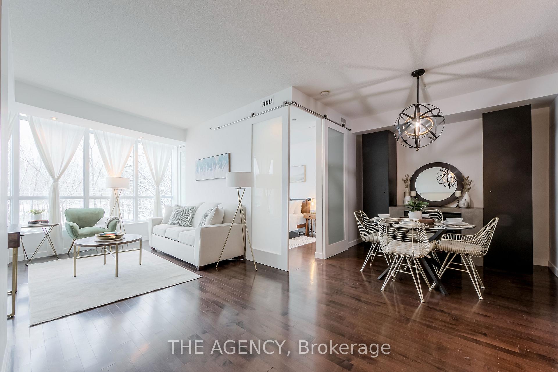 219 Fort York Boulevard 208, Toronto Unit: 208