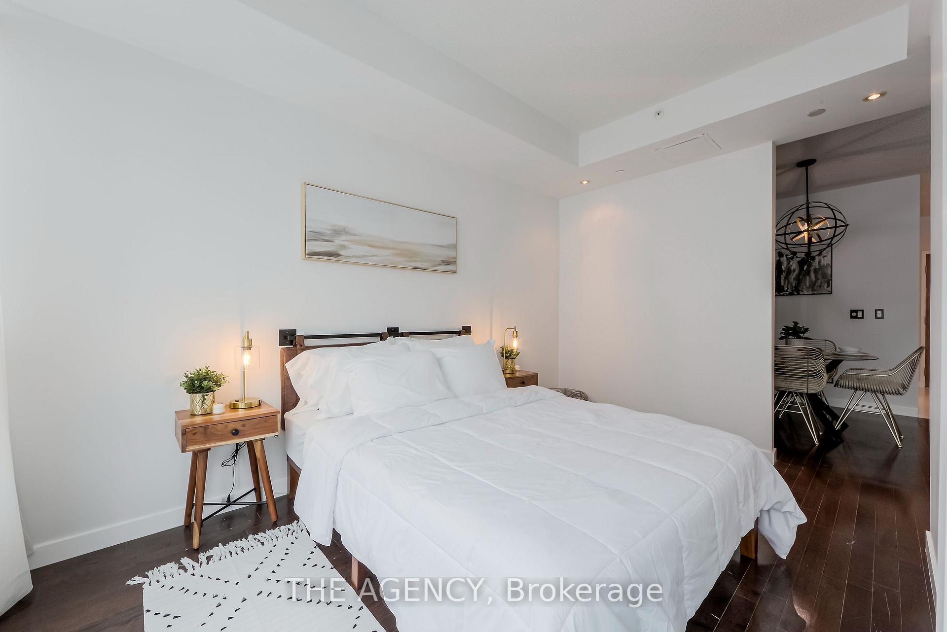 219 Fort York Boulevard 208, Toronto Unit: 208