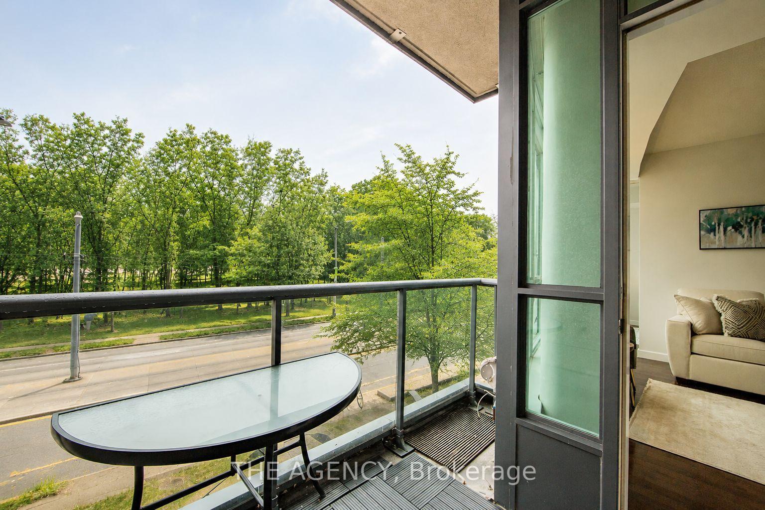 219 Fort York Boulevard 208, Toronto Unit: 208