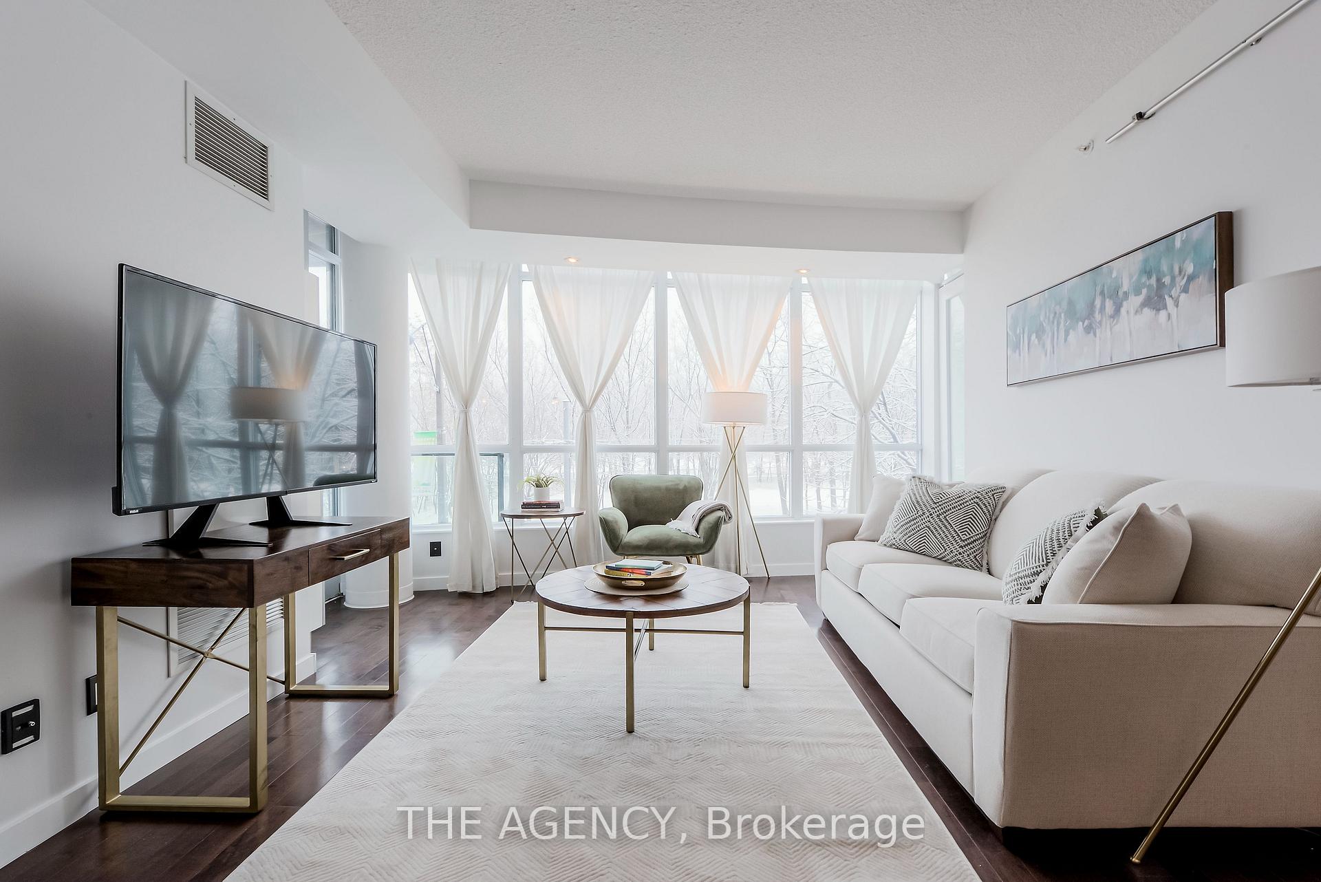 219 Fort York Boulevard 208, Toronto Unit: 208