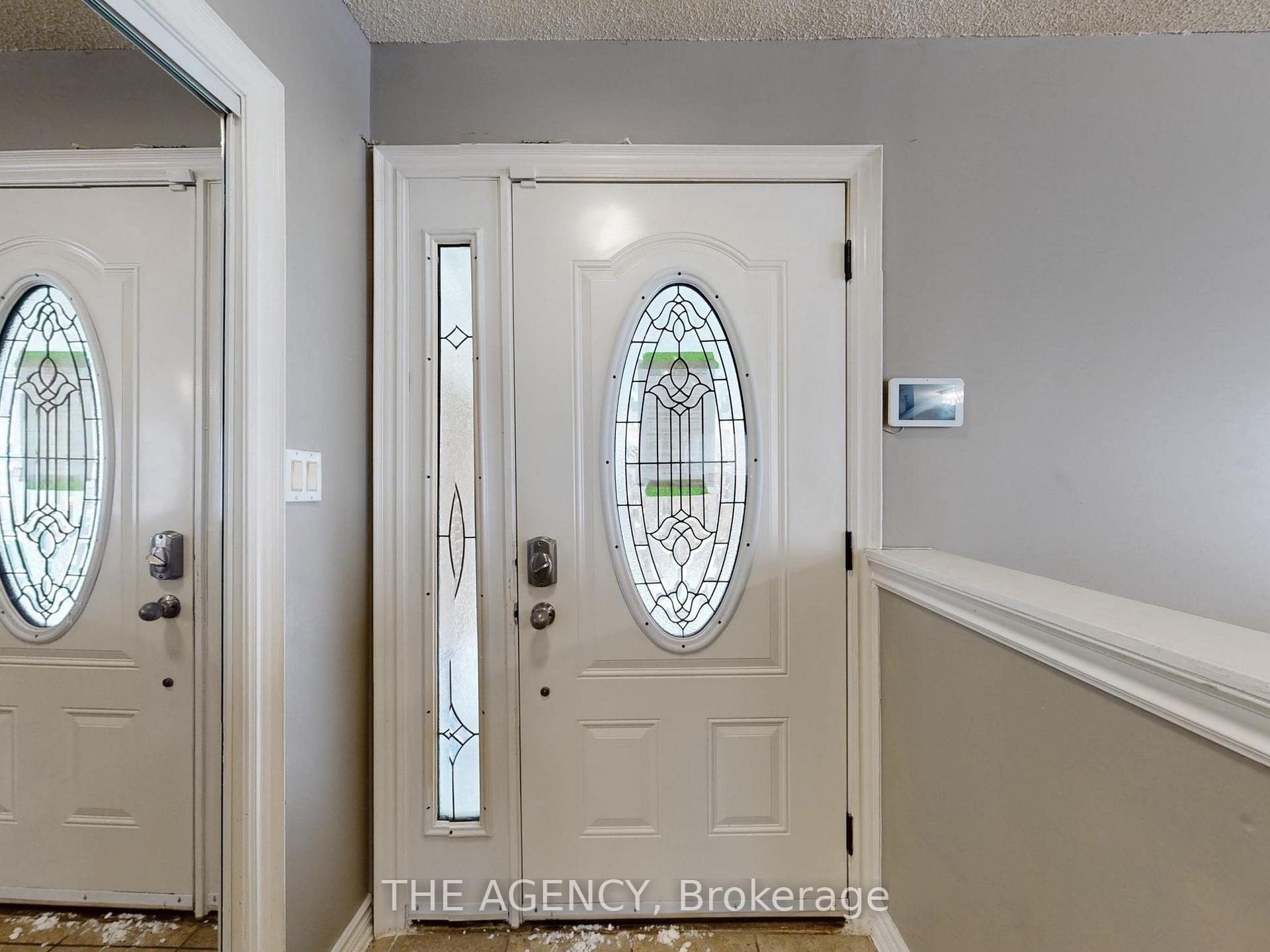 54 Manorglen Crescent, Toronto