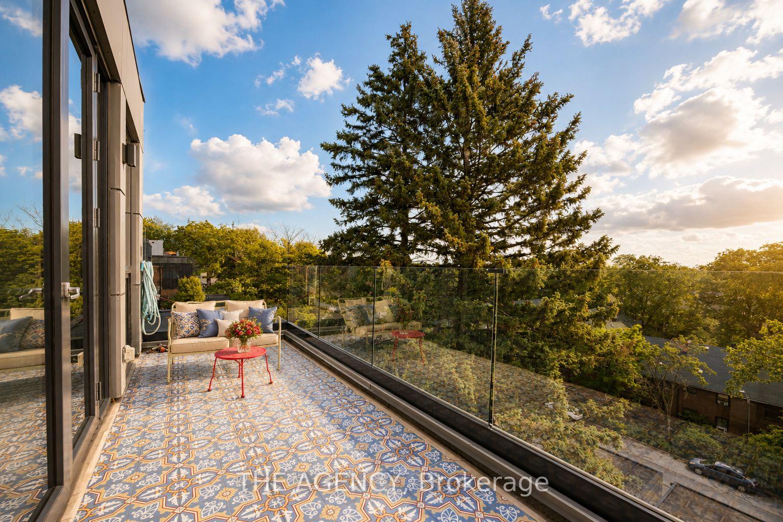 15 Albermarle Avenue, Toronto