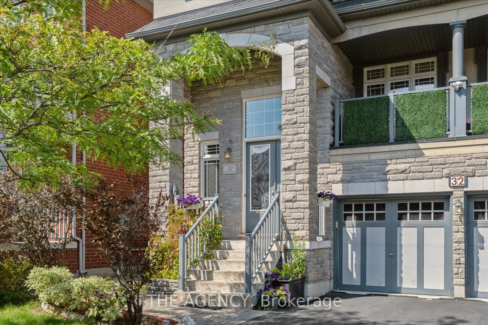 32 Timna Crescent