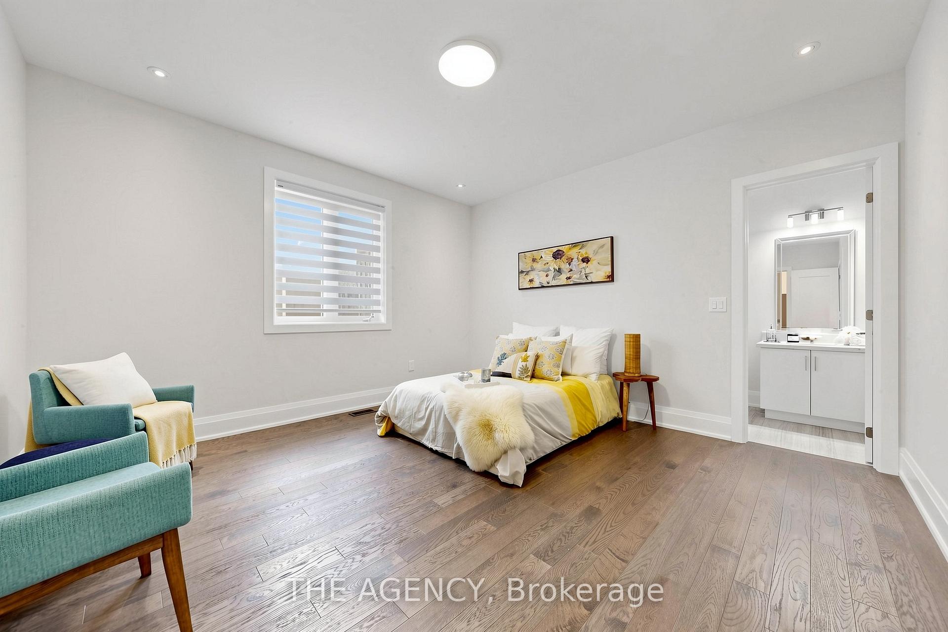32 Conger Street