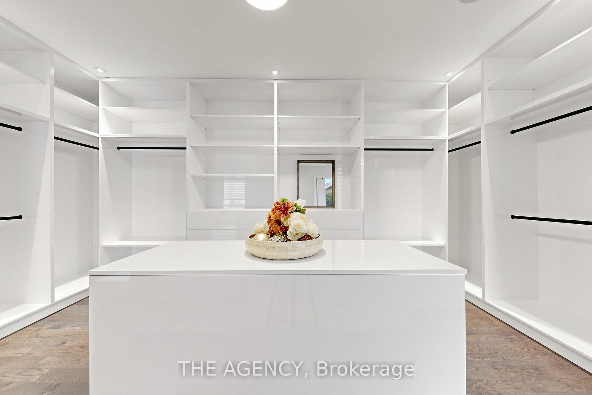 32 Conger Street